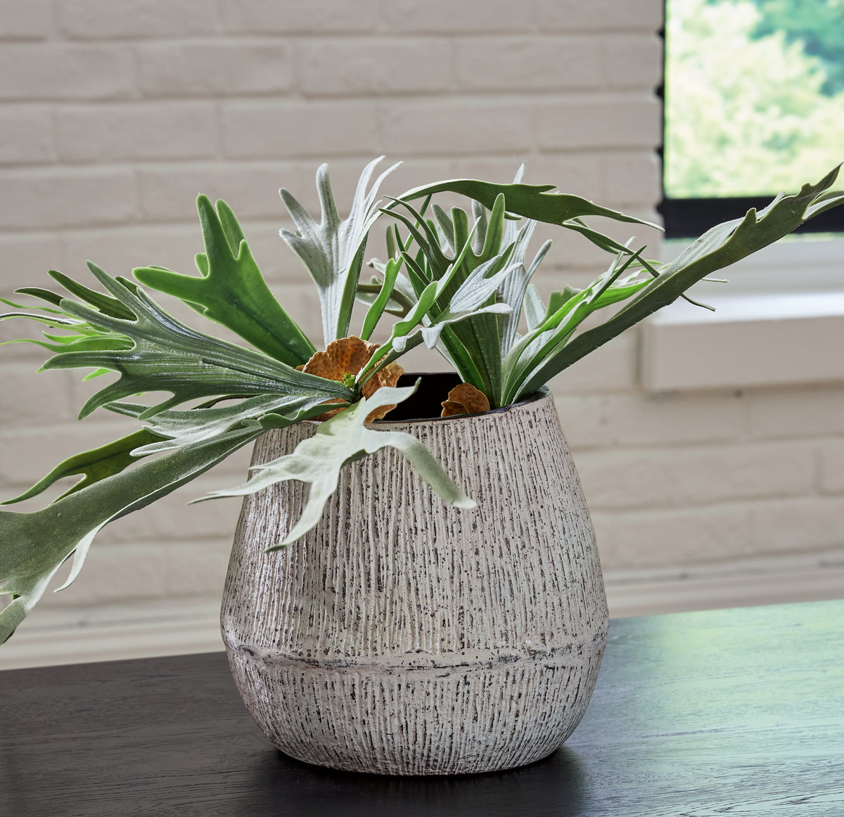 J&M Furniture - Ashley Furniture - Claymount Vase - Vase / Distressed Brown - A2000636