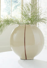 J&M Furniture - Ashley Furniture - Sheabourne Vase - Vase / Cream - A2000702