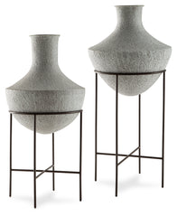 J&M Furniture - Ashley Furniture - Estonbank Vase Set - Vase Set / Distressed Cream - A2000747A1