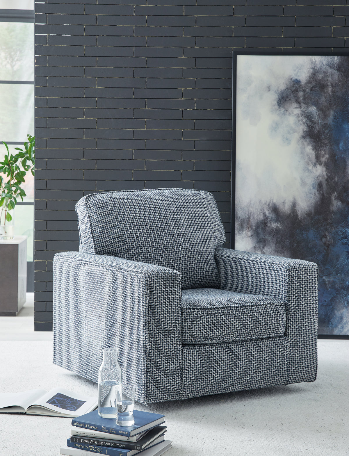 J&M Furniture - Ashley Furniture - Olwenburg Swivel Accent Chair - Swivel Accent Chair - A3000652