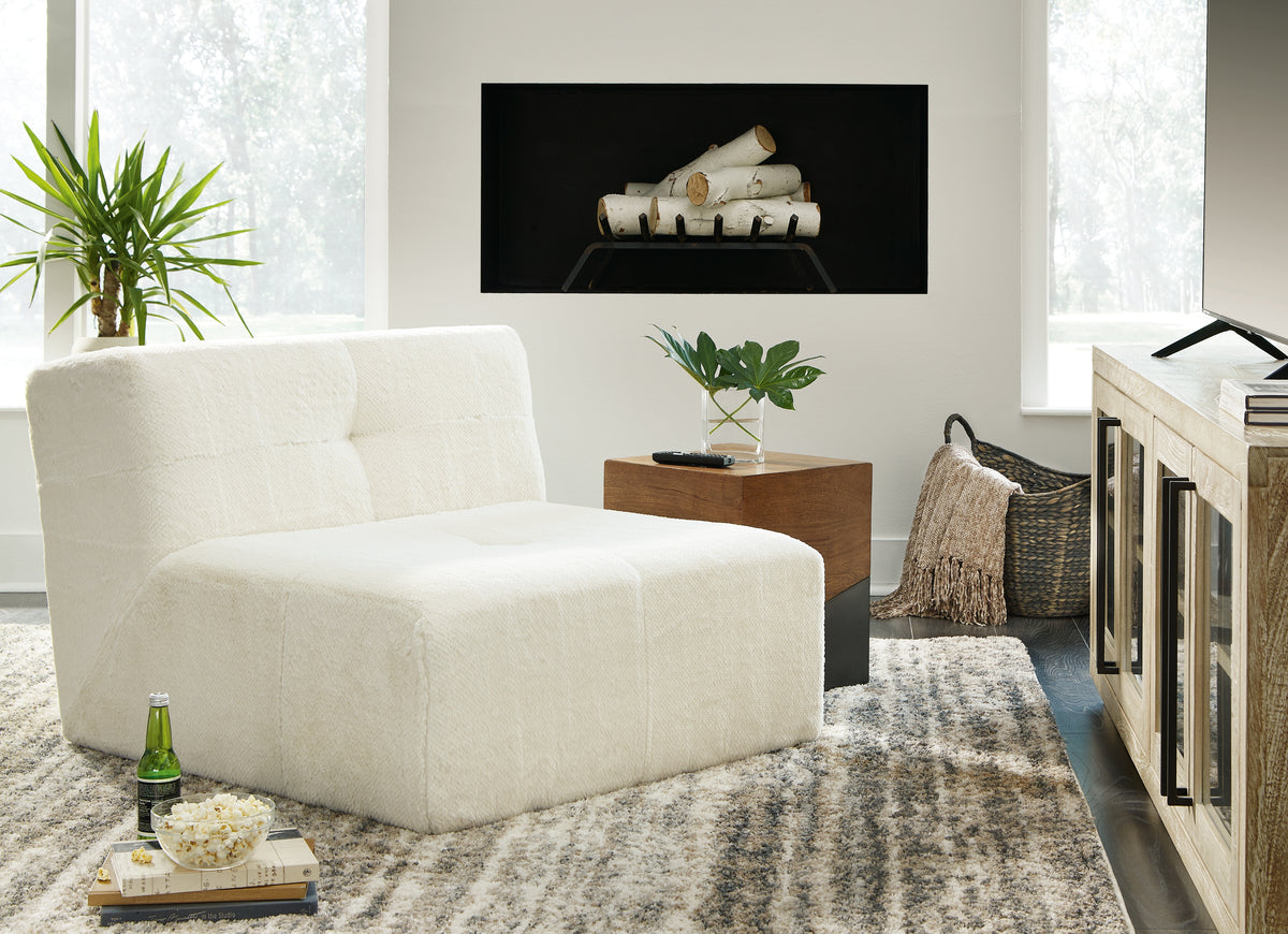 J&M Furniture - Ashley Furniture - Brettner Accent Chair - Accent Chair / Ivory - A3000697