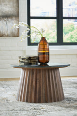 J&M Furniture - Ashley Furniture - Ceilby Accent Coffee Table - Accent Cocktail Table / Black/Brown - A4000601