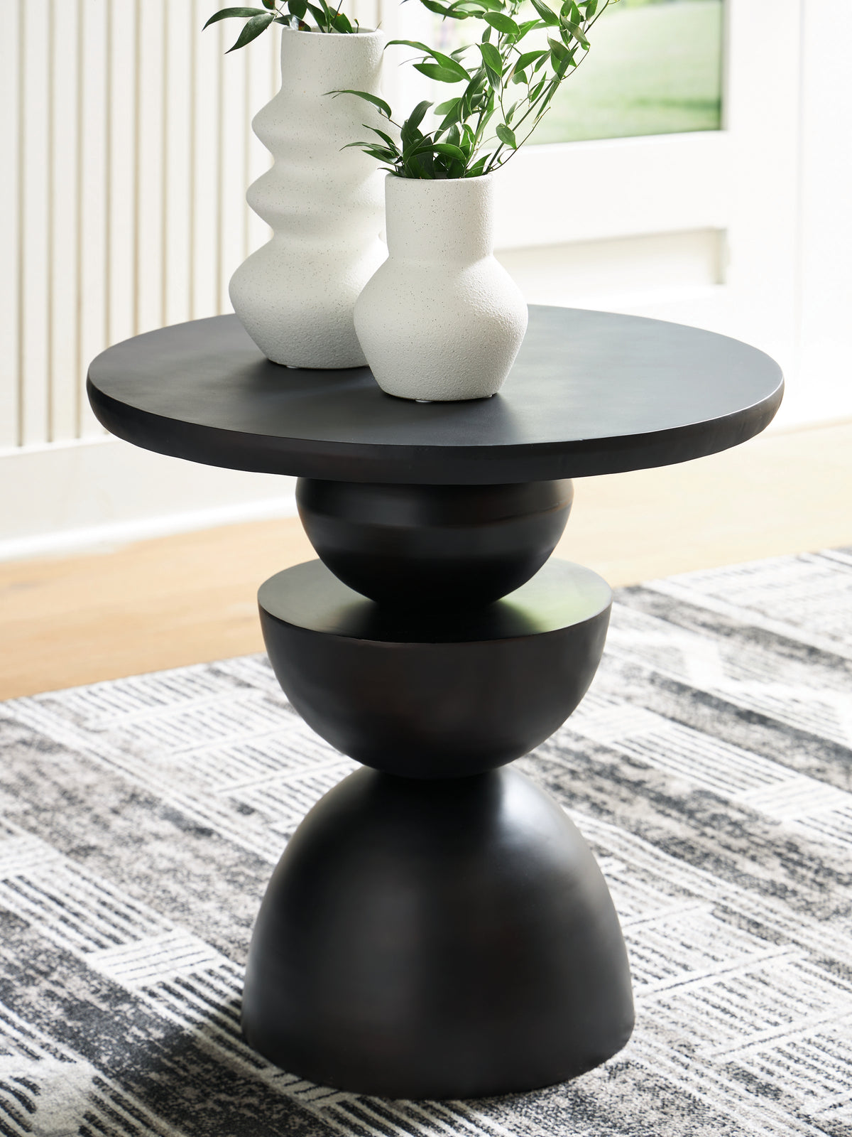 J&M Furniture - Ashley Furniture - Kurtson Accent Table - Accent Table / Bronze Finish - A4000680