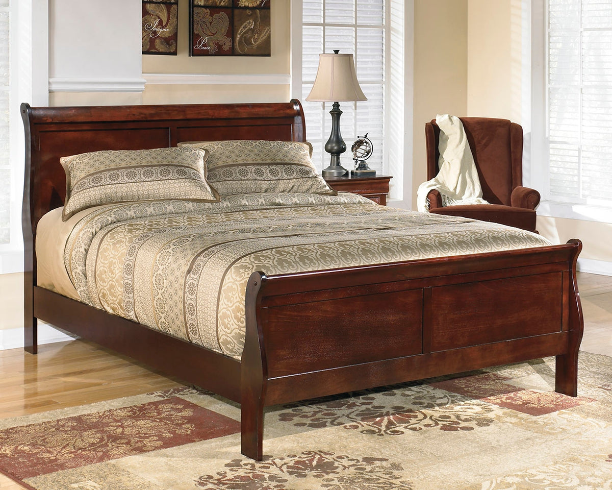 J&M Furniture - Ashley Furniture - Alisdair California King Sleigh Bed - California King Sleigh Bed / Reddish Brown - B376B9