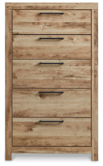 Hyanna King Panel Bed, 2 Chests and 2 Nightstands