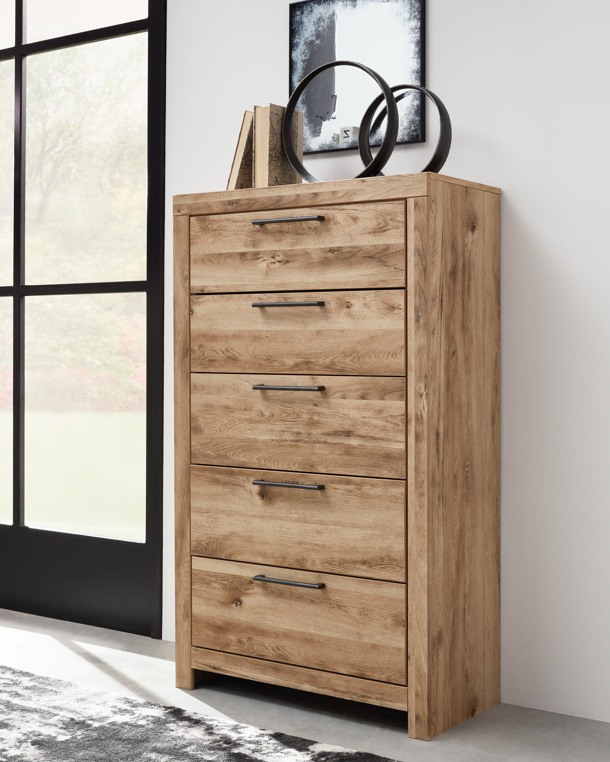 J&M Furniture - Ashley Furniture - Hyanna Chest of Drawers - Five Drawer Chest / Tan Brown - B1050-46