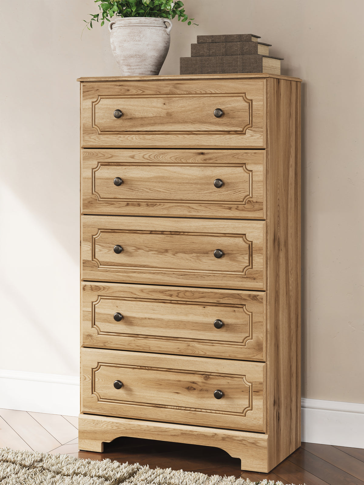 J&M Furniture - Ashley Furniture - Aleaport Chest of Drawers - Five Drawer Chest / Warm Brown - PCB1075-46