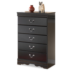 Huey Vineyard Queen Sleight Bed and Chest