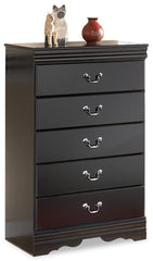 J&M Furniture - Ashley Furniture - Huey Vineyard Chest of Drawers - Five Drawer Chest / Black - B128-46
