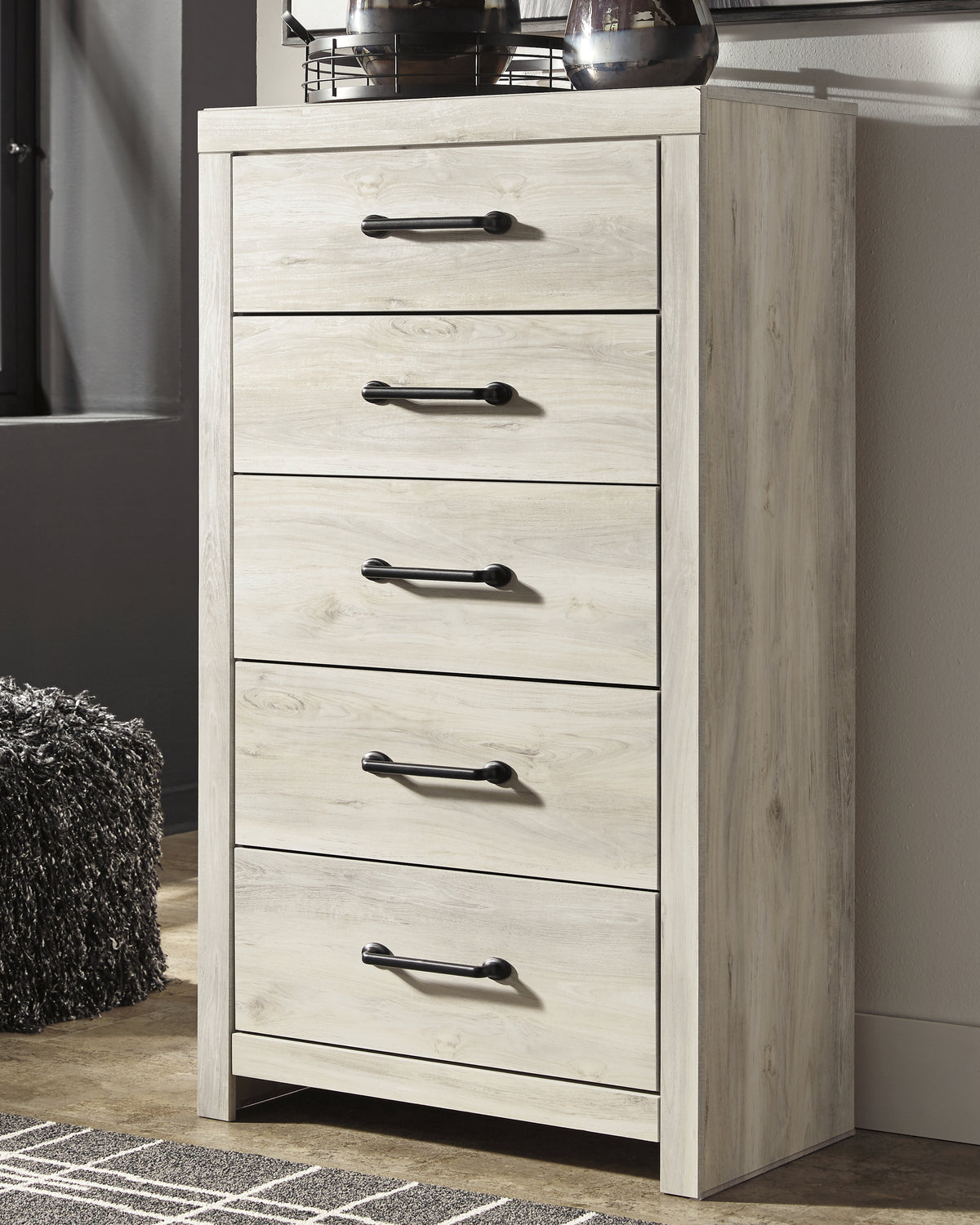 J&M Furniture - Ashley Furniture - Cambeck Chest of Drawers - Five Drawer Chest / Whitewash - B192-46