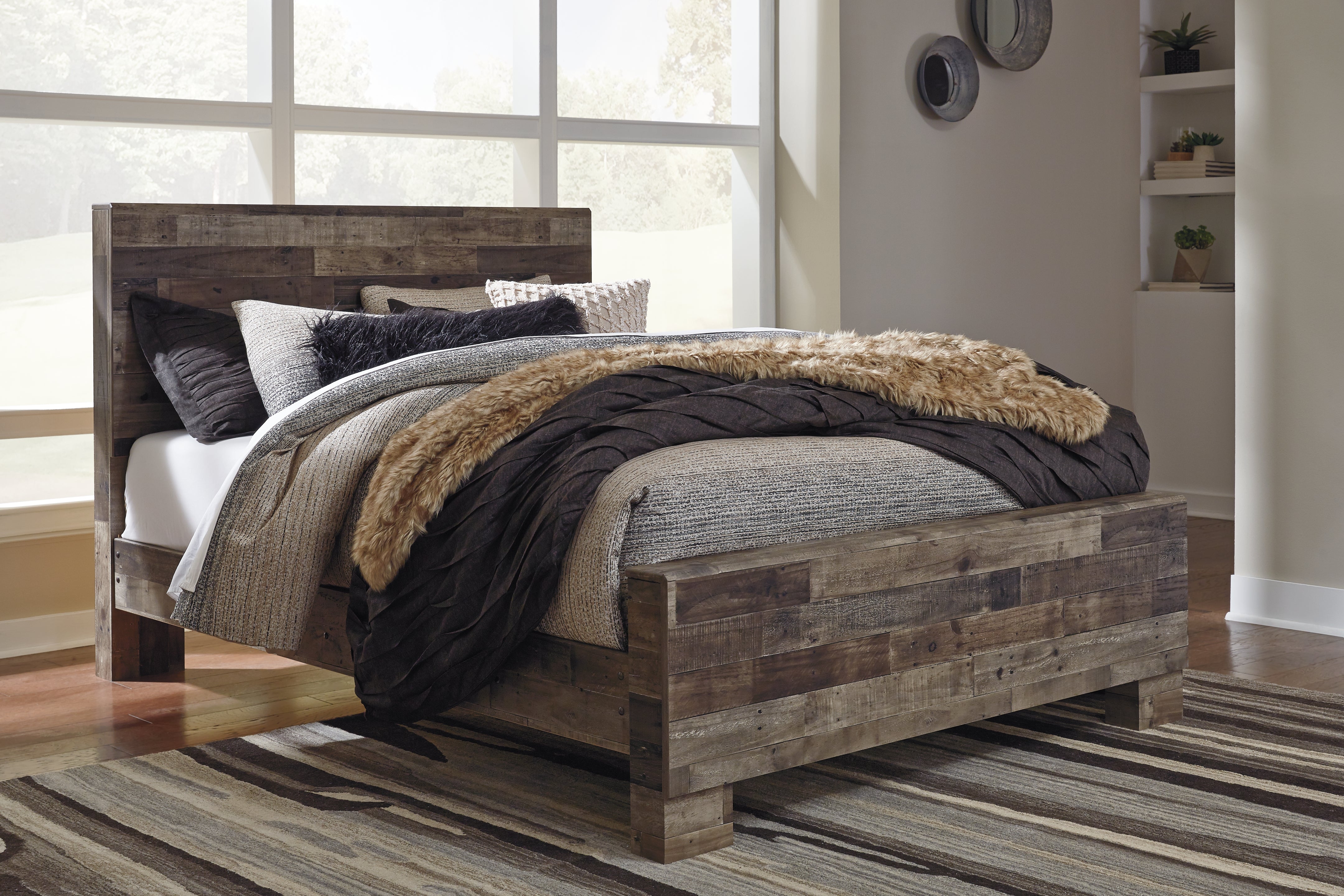 J&M Furniture - Ashley Furniture - Derekson Queen Panel Bed - Queen Panel Bed / Multi Gray - B200B6