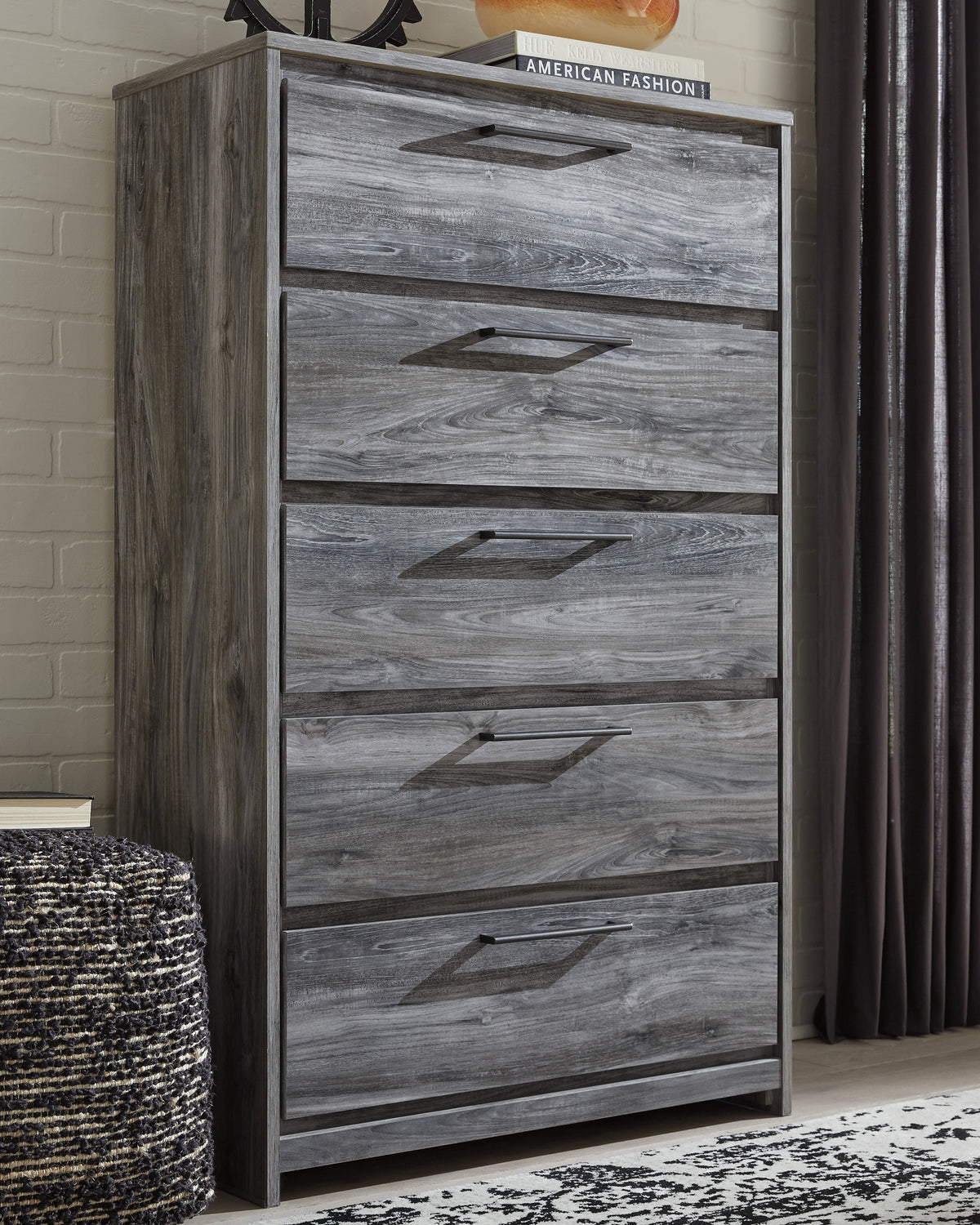 J&M Furniture - Ashley Furniture - Baystorm Chest of Drawers - Five Drawer Chest / Gray - B221-46