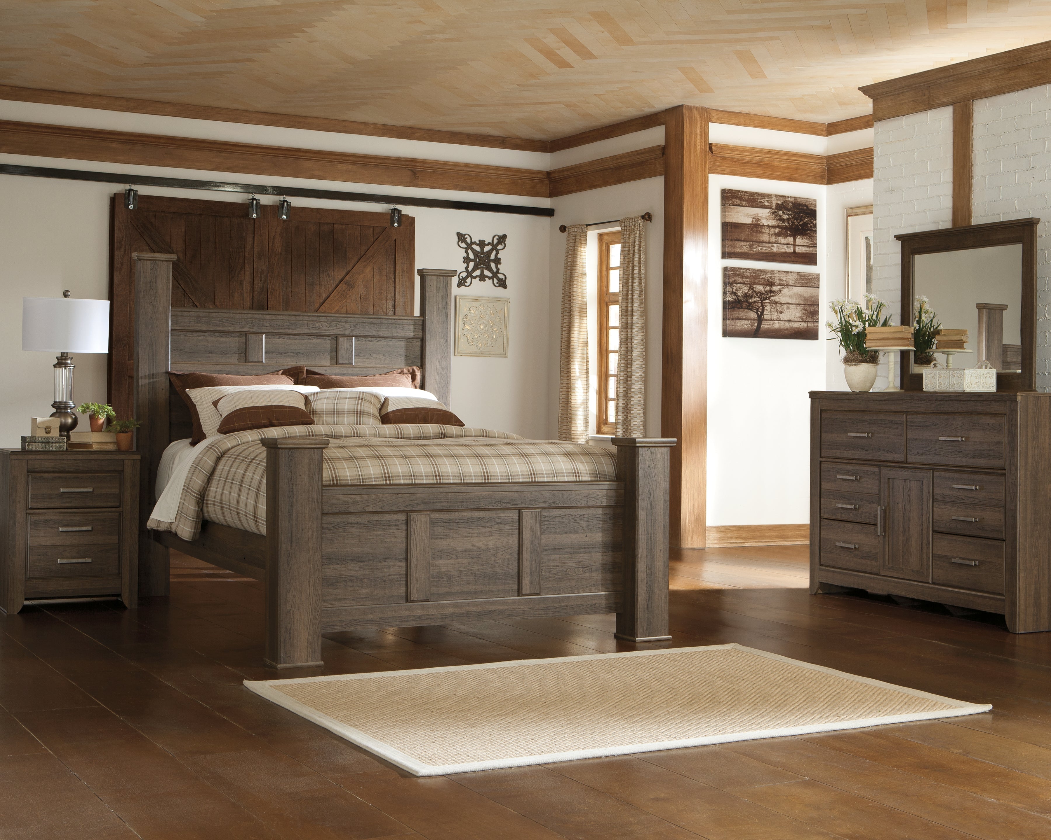 J&M Furniture - Ashley Furniture - Juararo Queen Poster Bed with Mirrored Dresser and Nightstand - Queen Poster Bed with Mirrored Dresser and Nightstand - B251B22