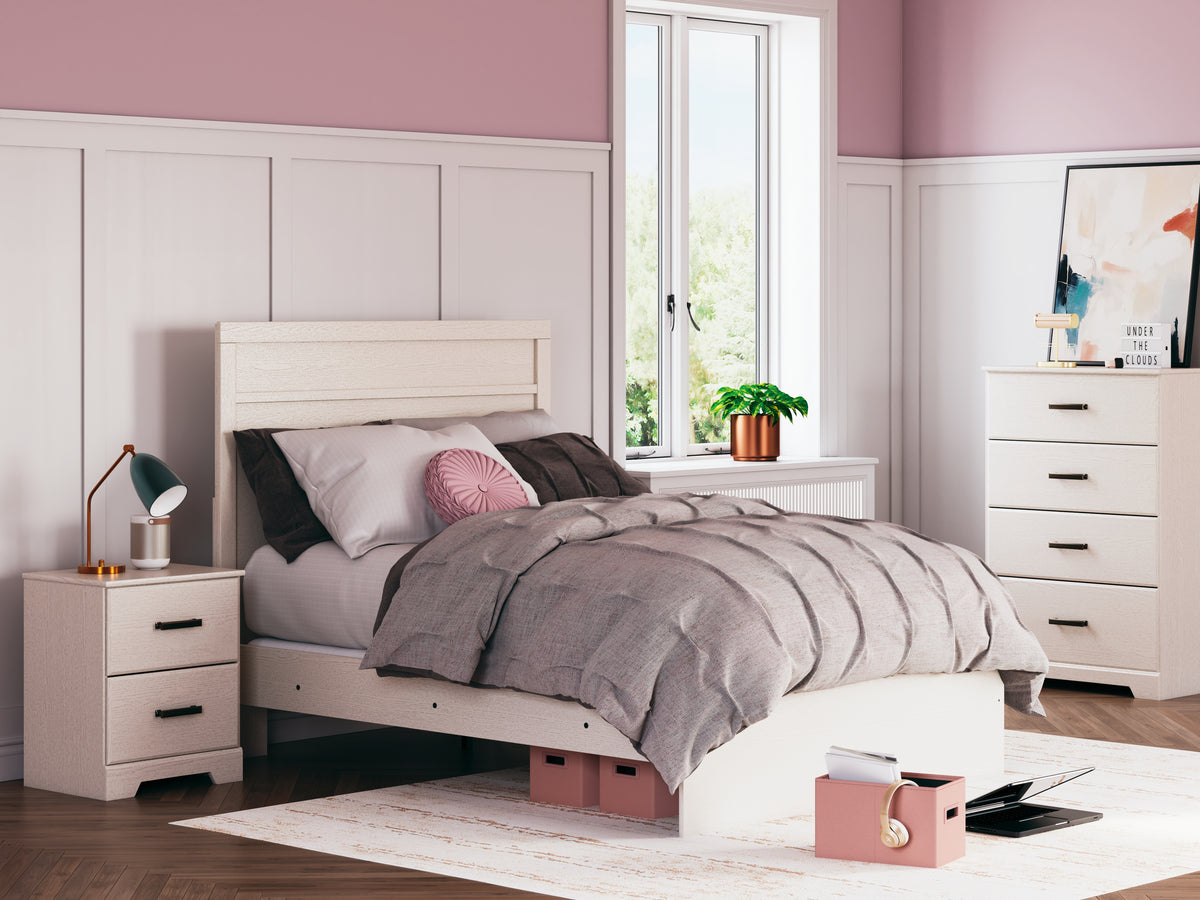 J&M Furniture - Ashley Furniture - Stelsie Full Panel Bed - Full Panel Bed / White - B2588B4