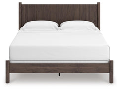 Pamytta King Panel Bed, Dresser, Mirror and Nightstand
