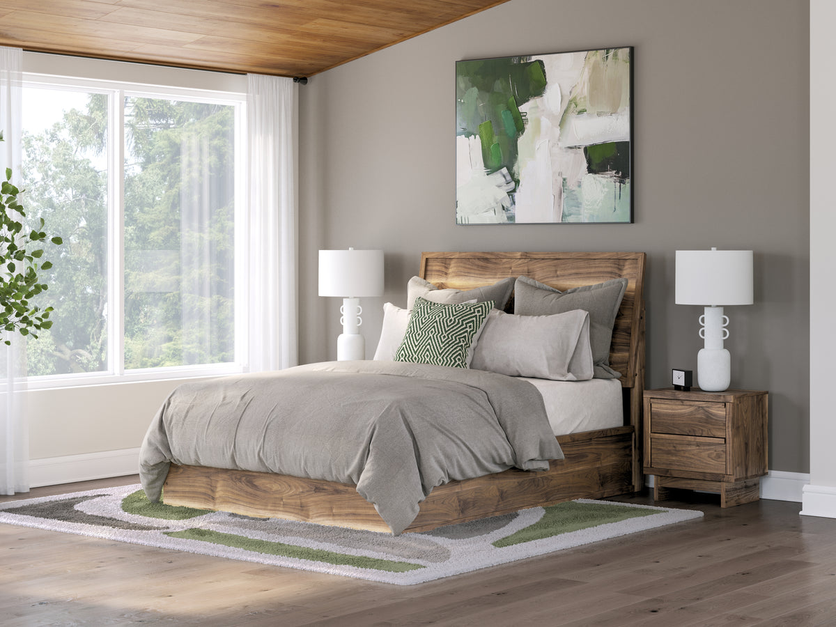 J&M Furniture - Ashley Furniture - Chirason Queen Panel Bed - Queen Panel Bed / Brown - PCB3367B2