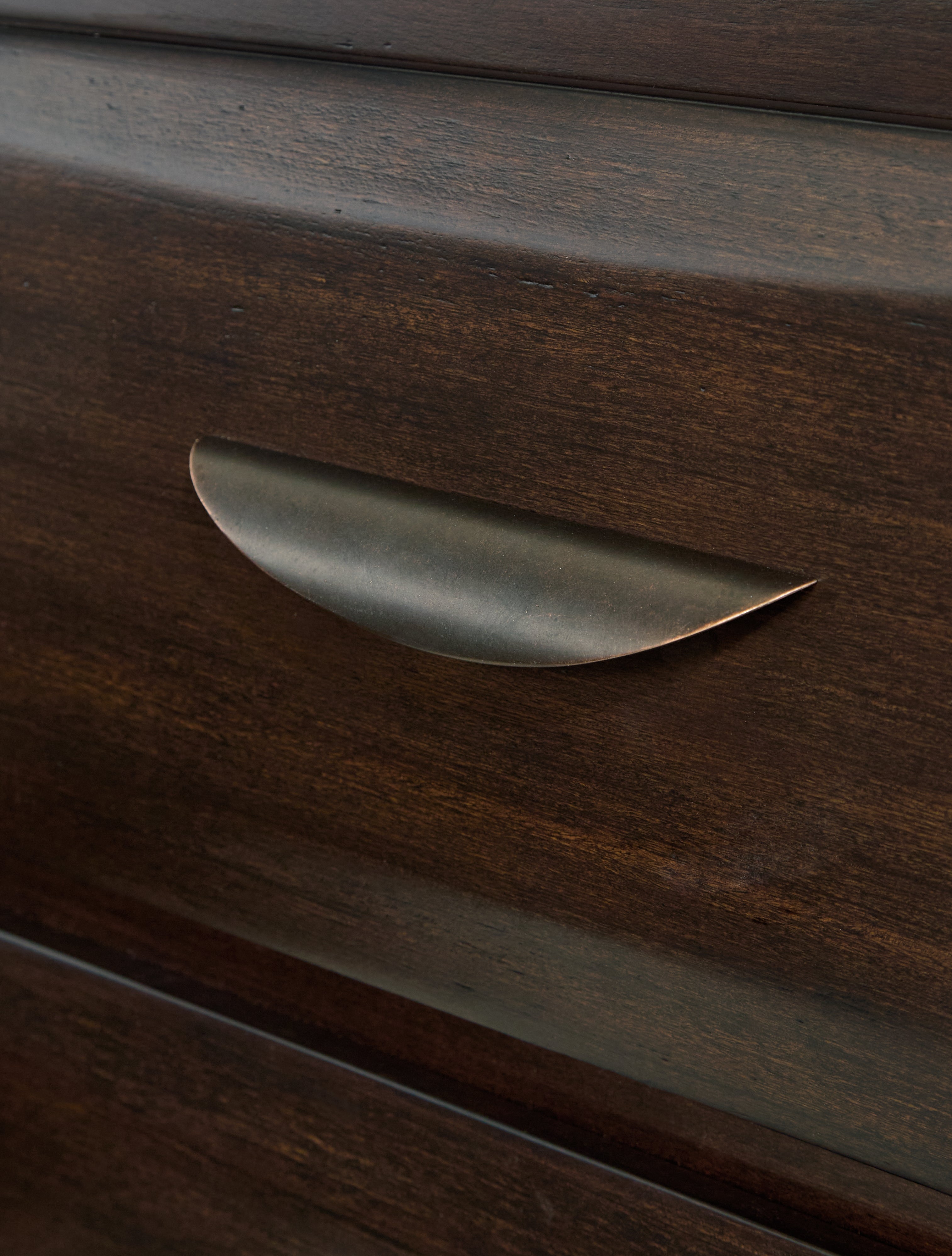 Vanmore Chest of Drawers