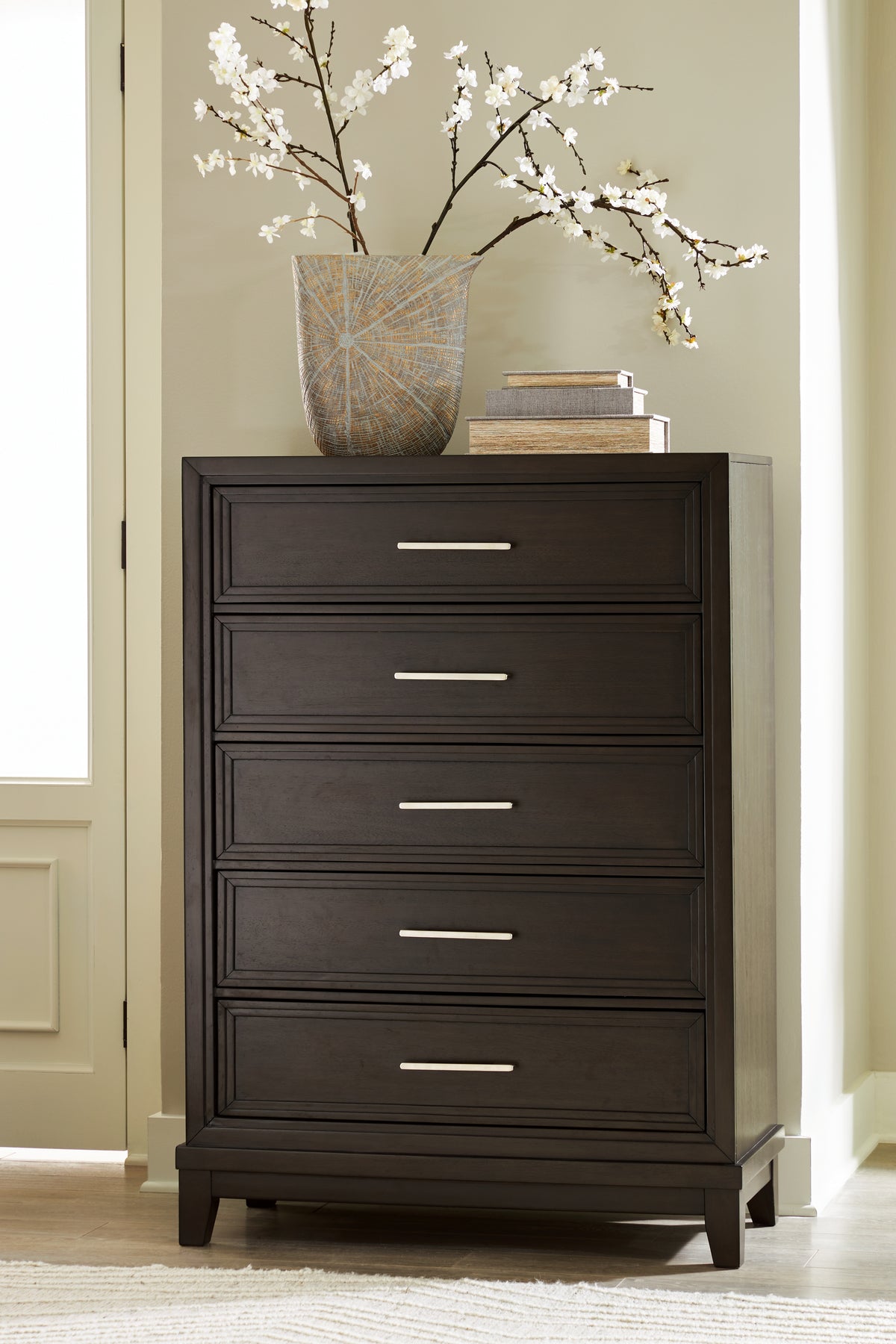 J&M Furniture - Ashley Furniture - Neymorton Chest of Drawers - Five Drawer Chest / Dark Grayish Brown - B618-46