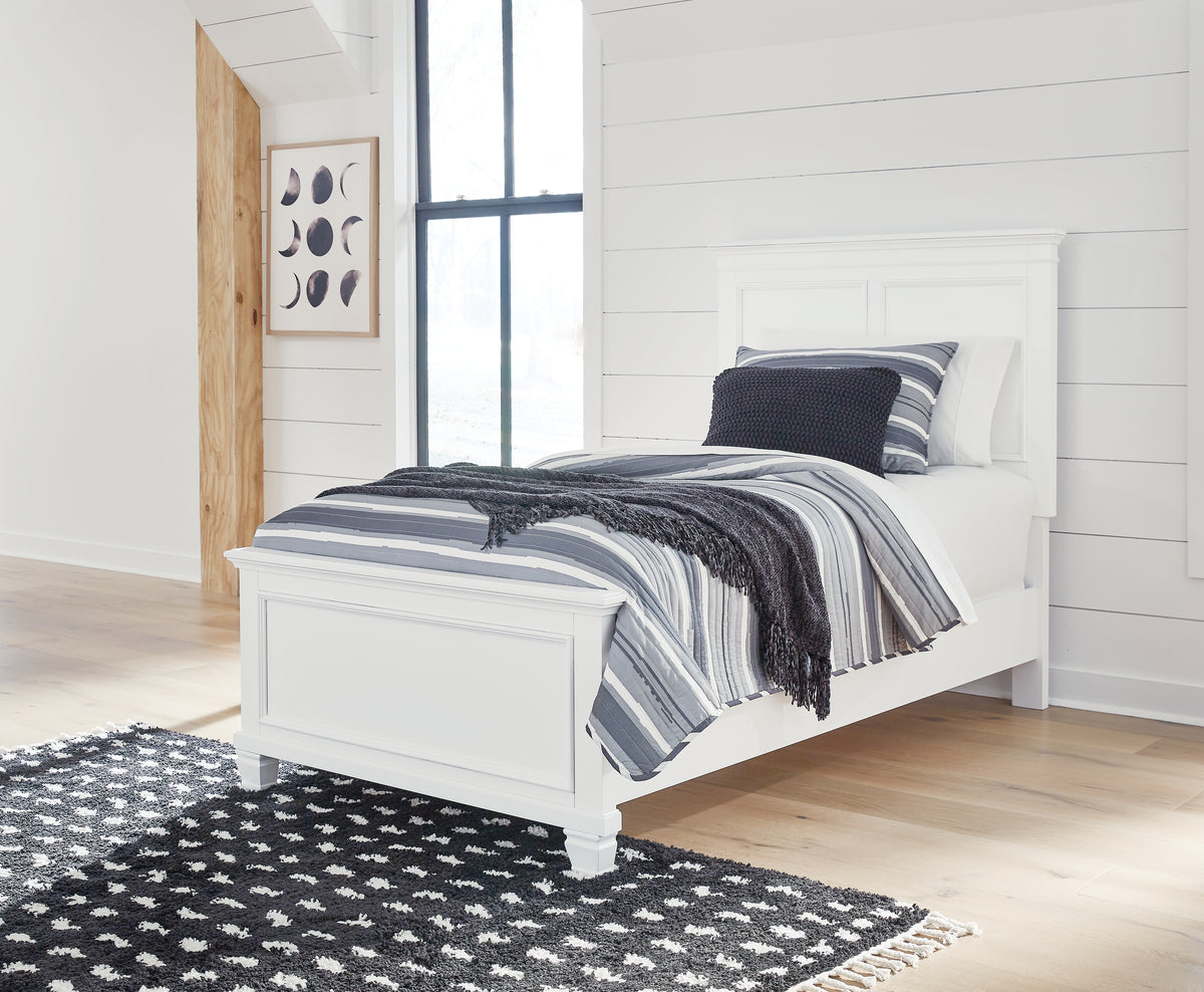 J&M Furniture - Ashley Furniture - Fortman Twin Panel Bed - Twin Panel Bed / White - B680B6