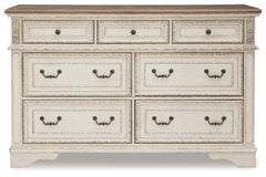 Realyn King Storage Bed, Dresser, Chest and 2 Nightstands