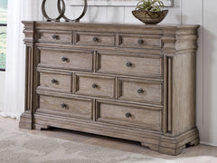 J&M Furniture - Ashley Furniture - Blairhurst Dresser - Dresser / Light Grayish Brown - B916-31