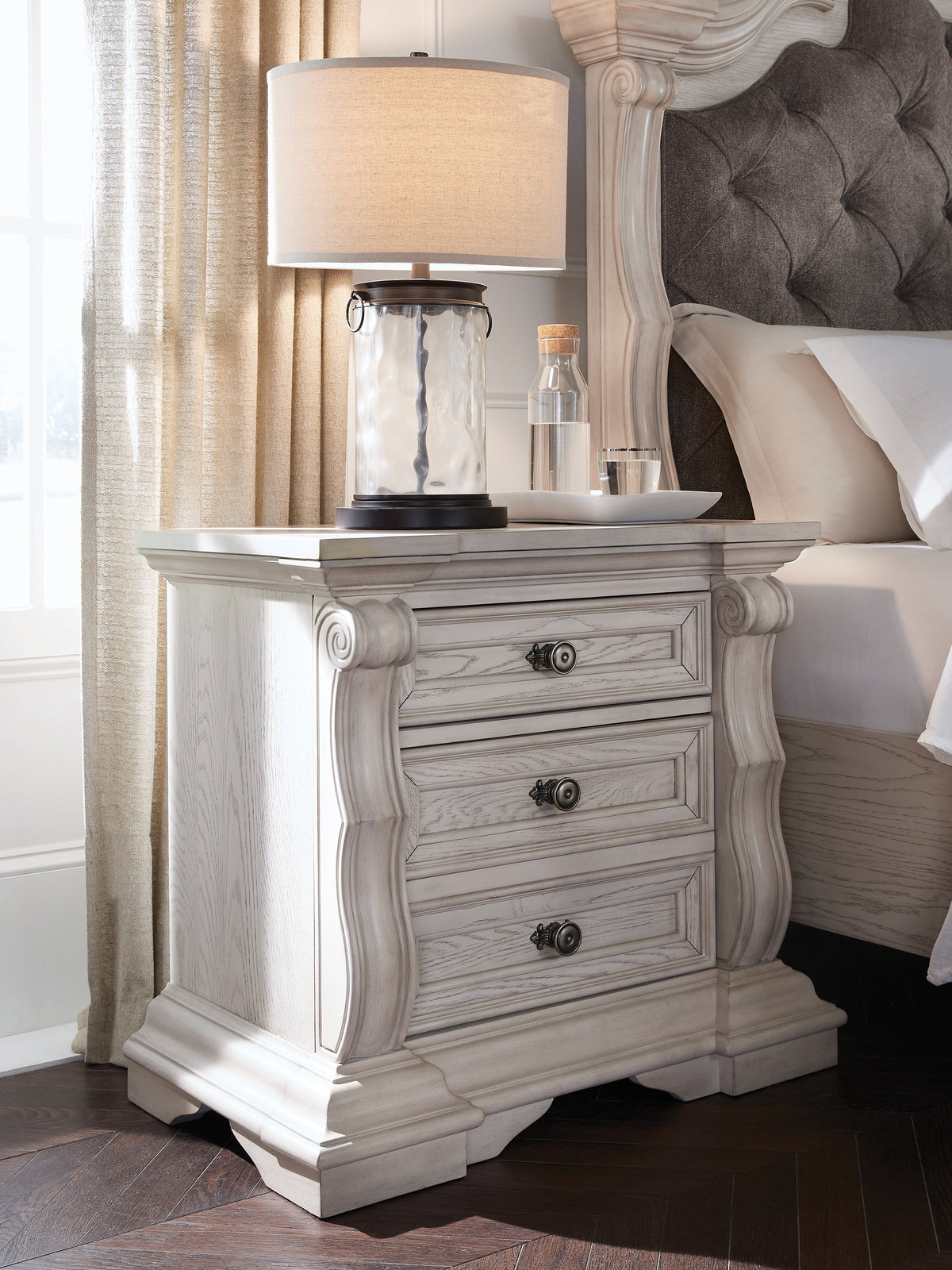 J&M Furniture - Ashley Furniture - Bruchandi Nightstand - Three Drawer Night Stand / Antique White - PCB948-93