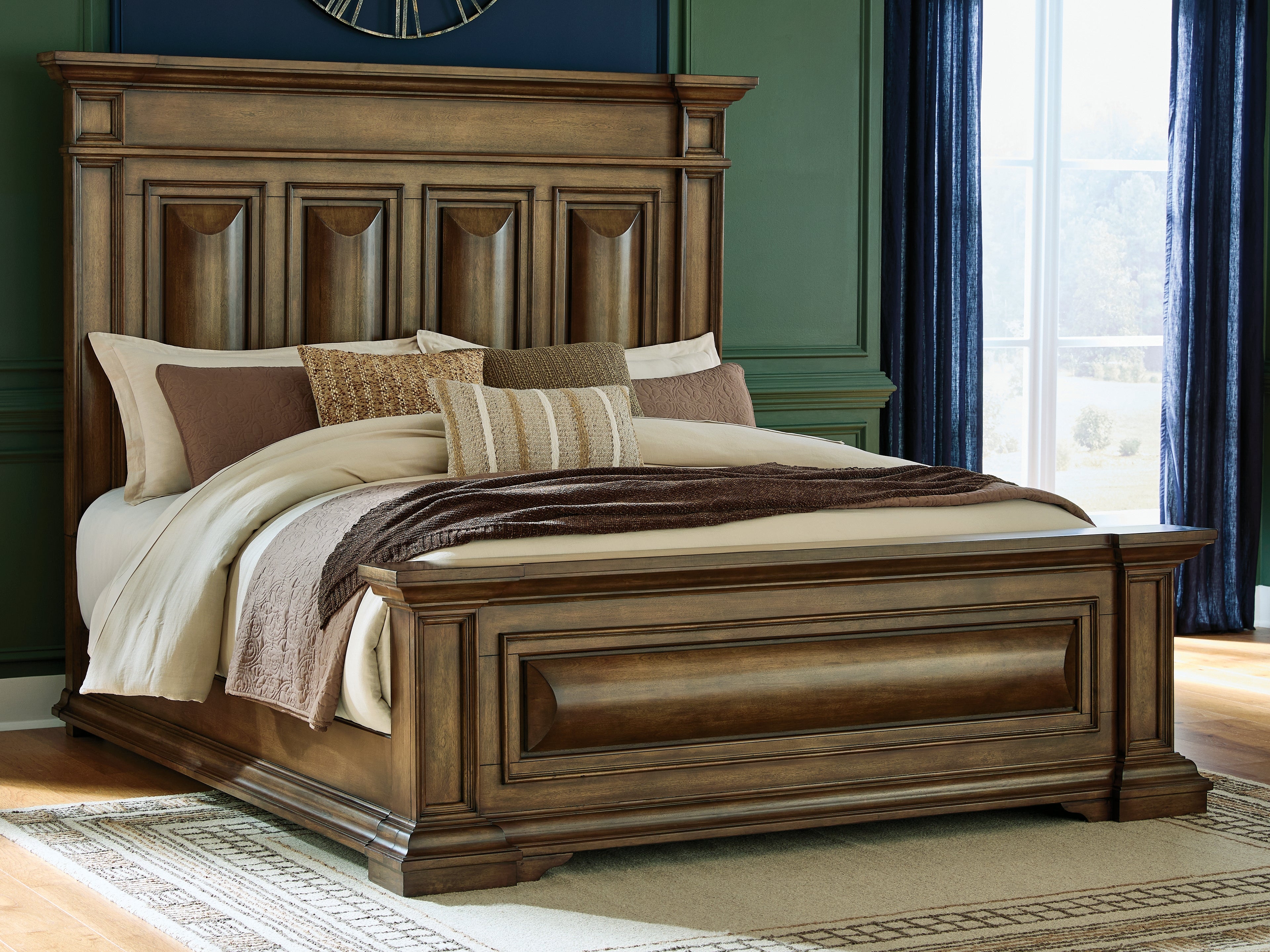 J&M Furniture - Ashley Furniture - Frantanna King Panel Bed - King Panel Bed / Brown - PCB949B6