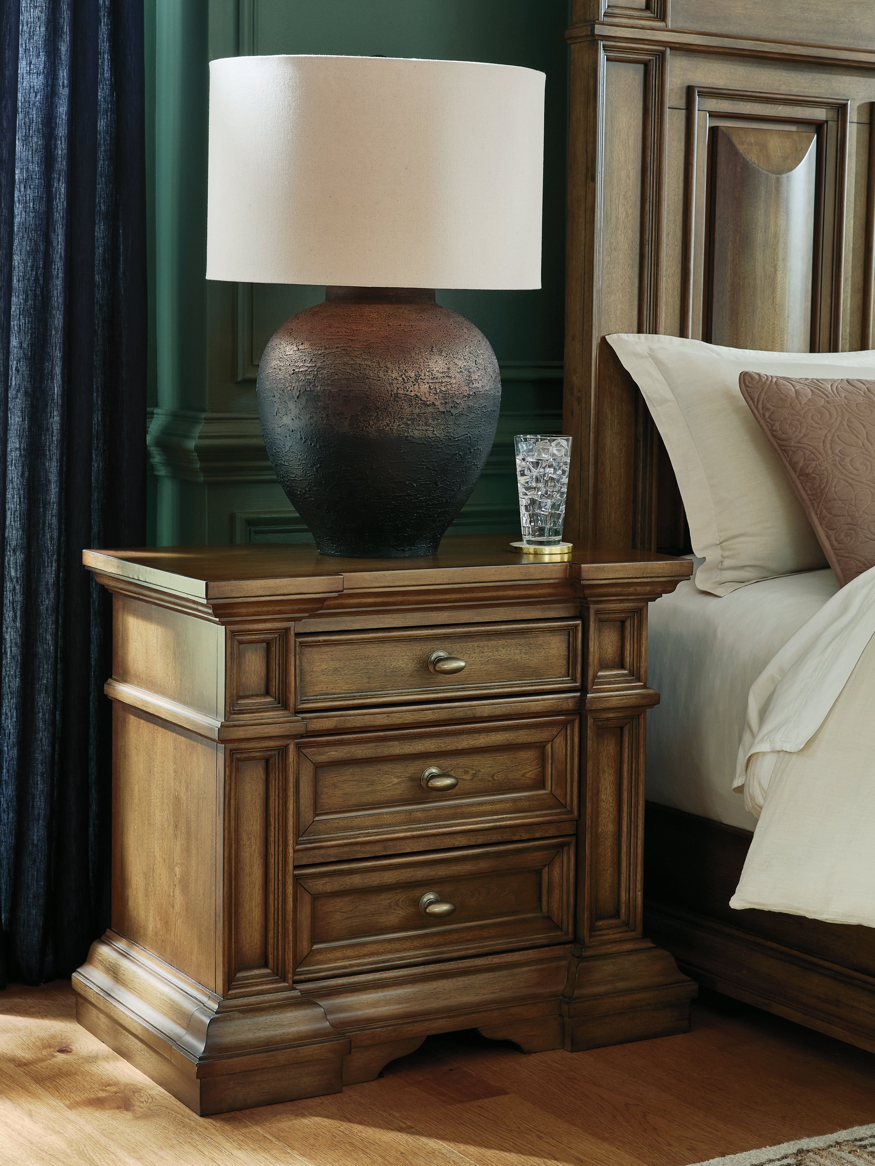 J&M Furniture - Ashley Furniture - Frantanna Nightstand - Three Drawer Night Stand / Brown - PCB949-93