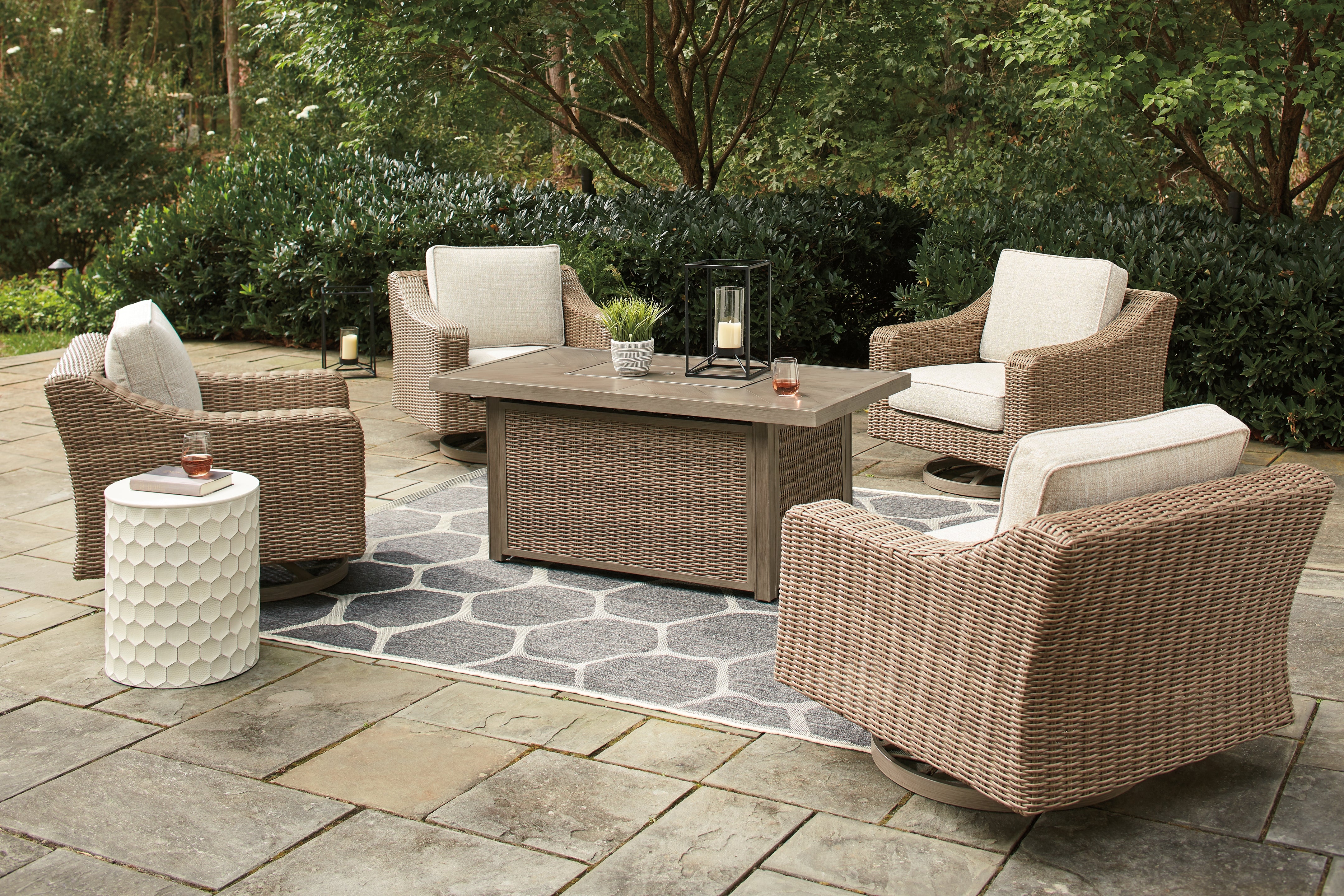 Beachcroft Outdoor Ashley Furniture