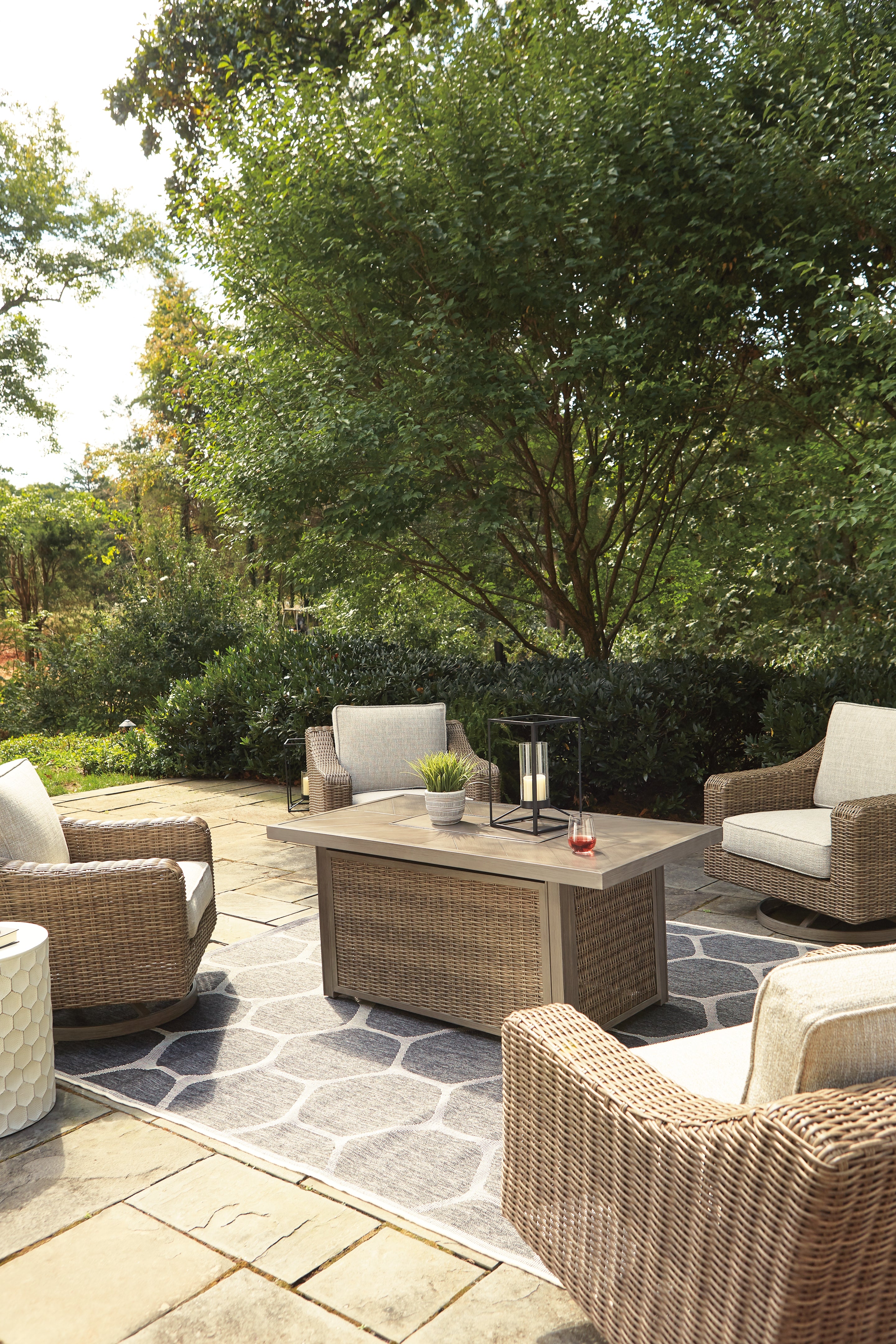 Beachcroft Outdoor Ashley Furniture