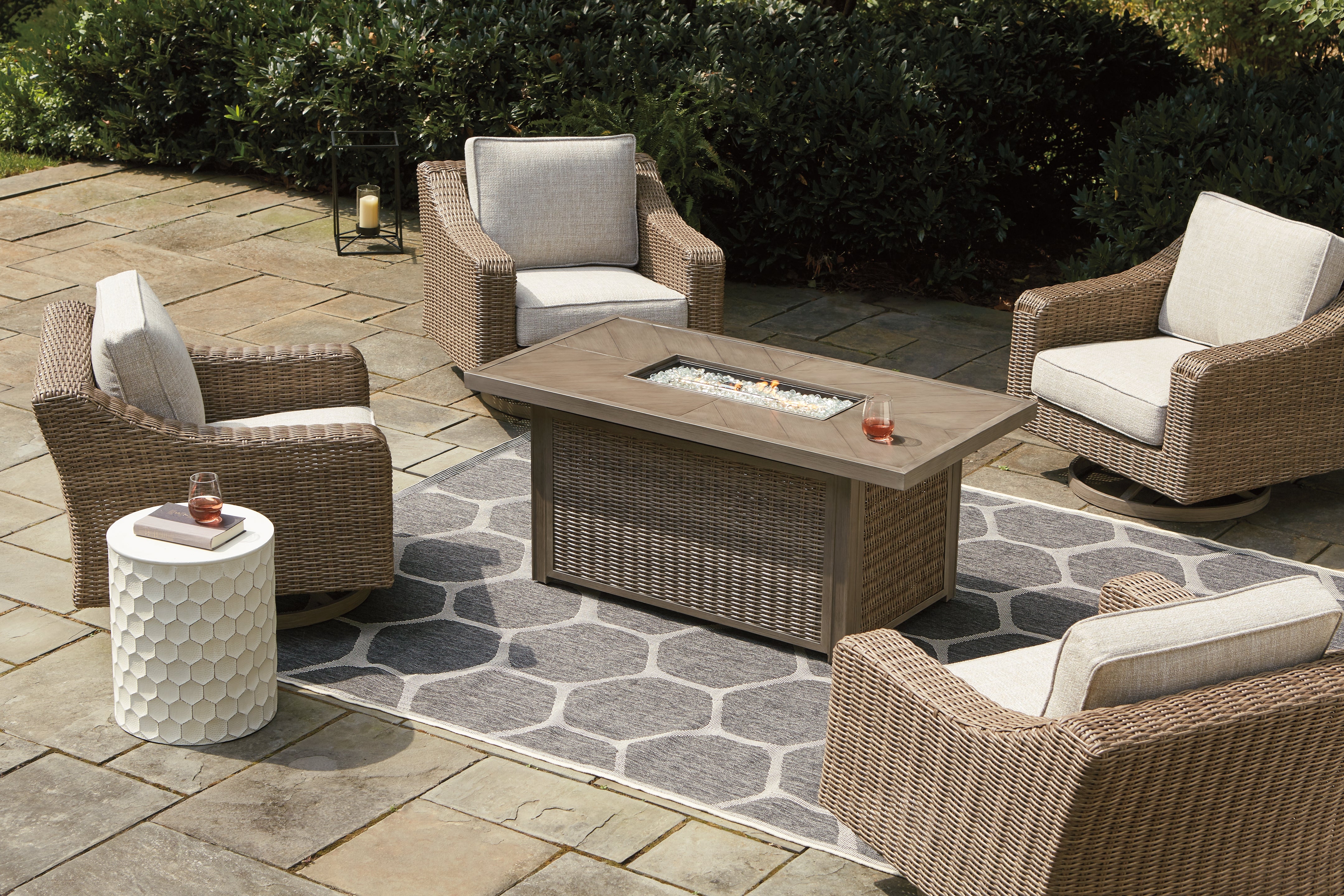 Beachcroft Outdoor Ashley Furniture