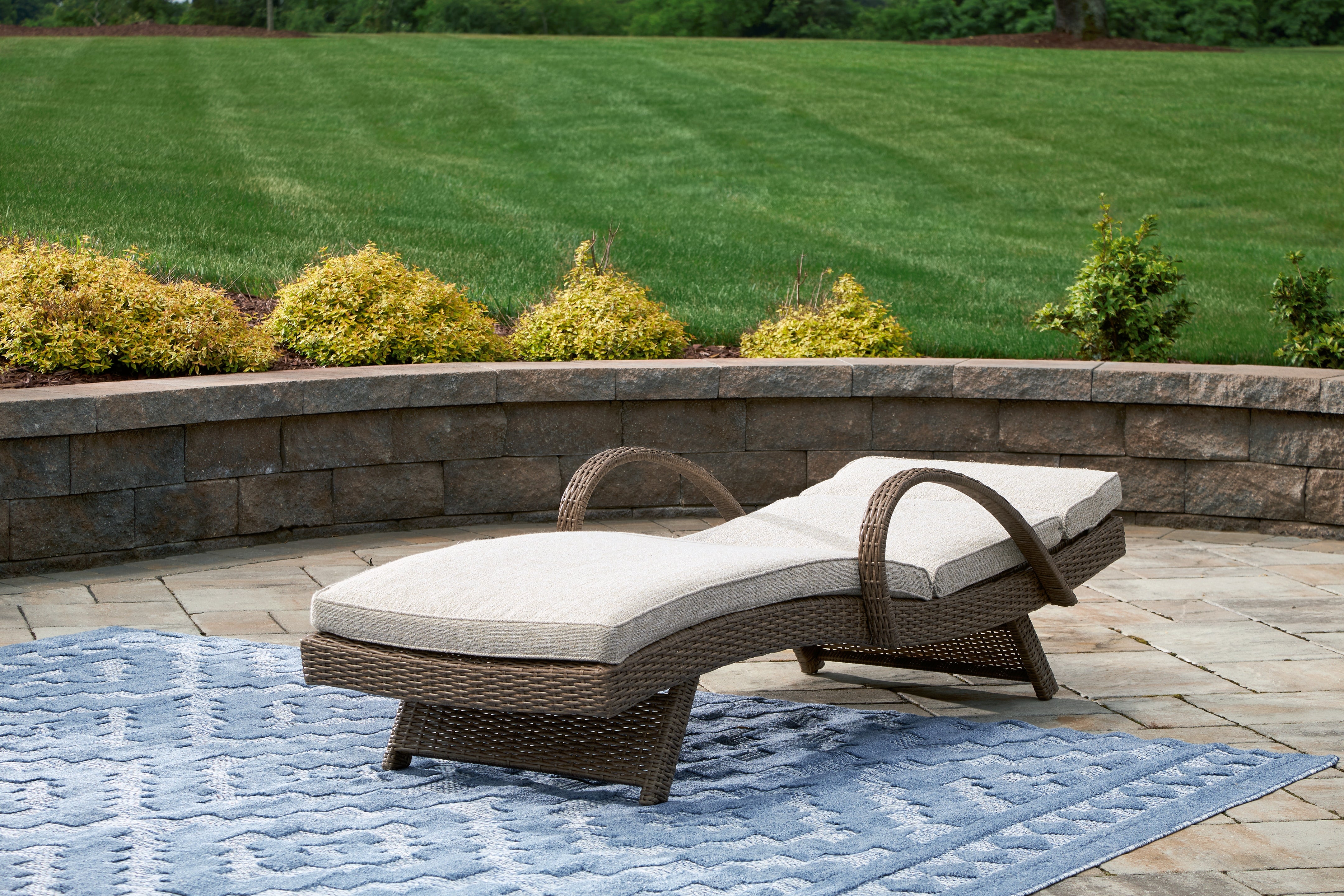 Beachcroft Outdoor Ashley Furniture