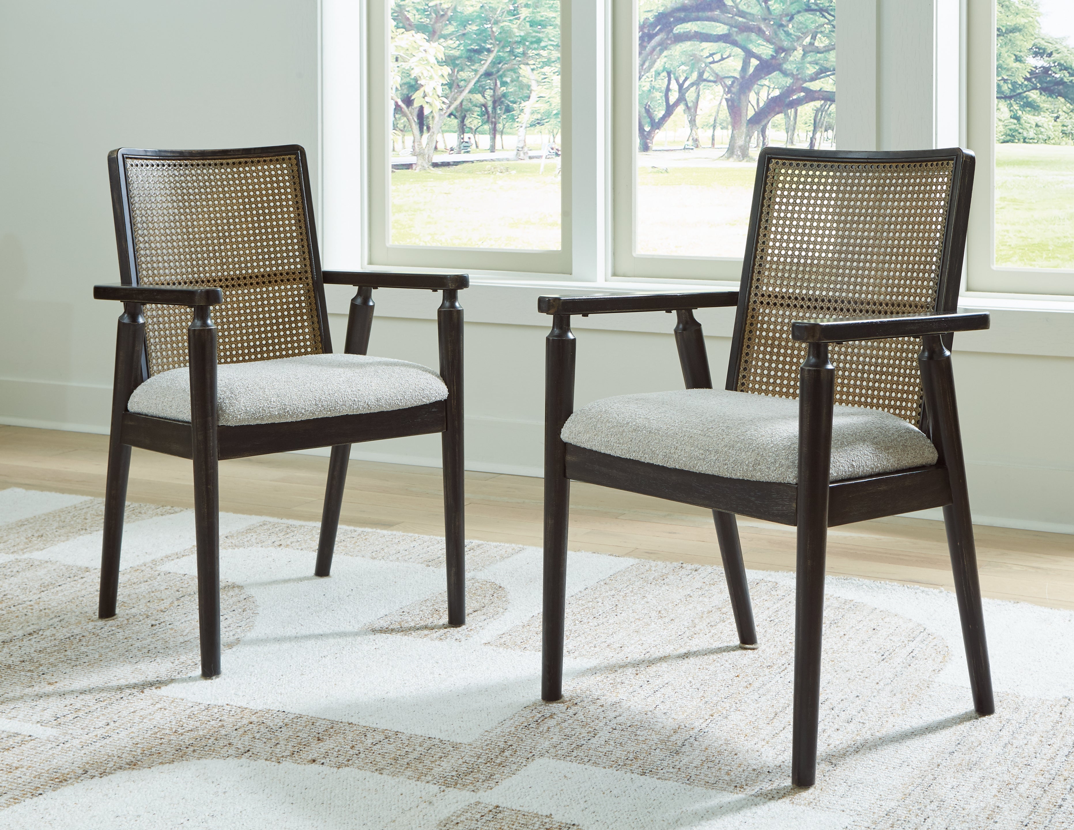J&M Furniture - Ashley Furniture - Galliden Dining Chair (Set of 2) - Dining Chair (Set of 2) / Black/Brown - D841-02AX2