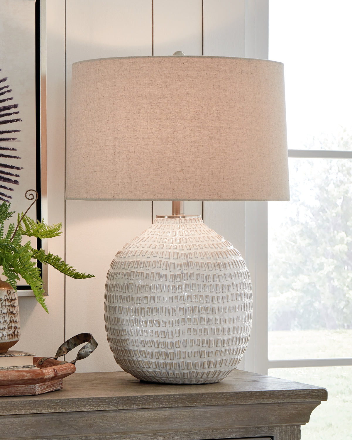 J&M Furniture - Ashley Furniture - Jamon Table Lamp (Set of 2) - Table Lamp (Set of 2) / Beige - L100764X2