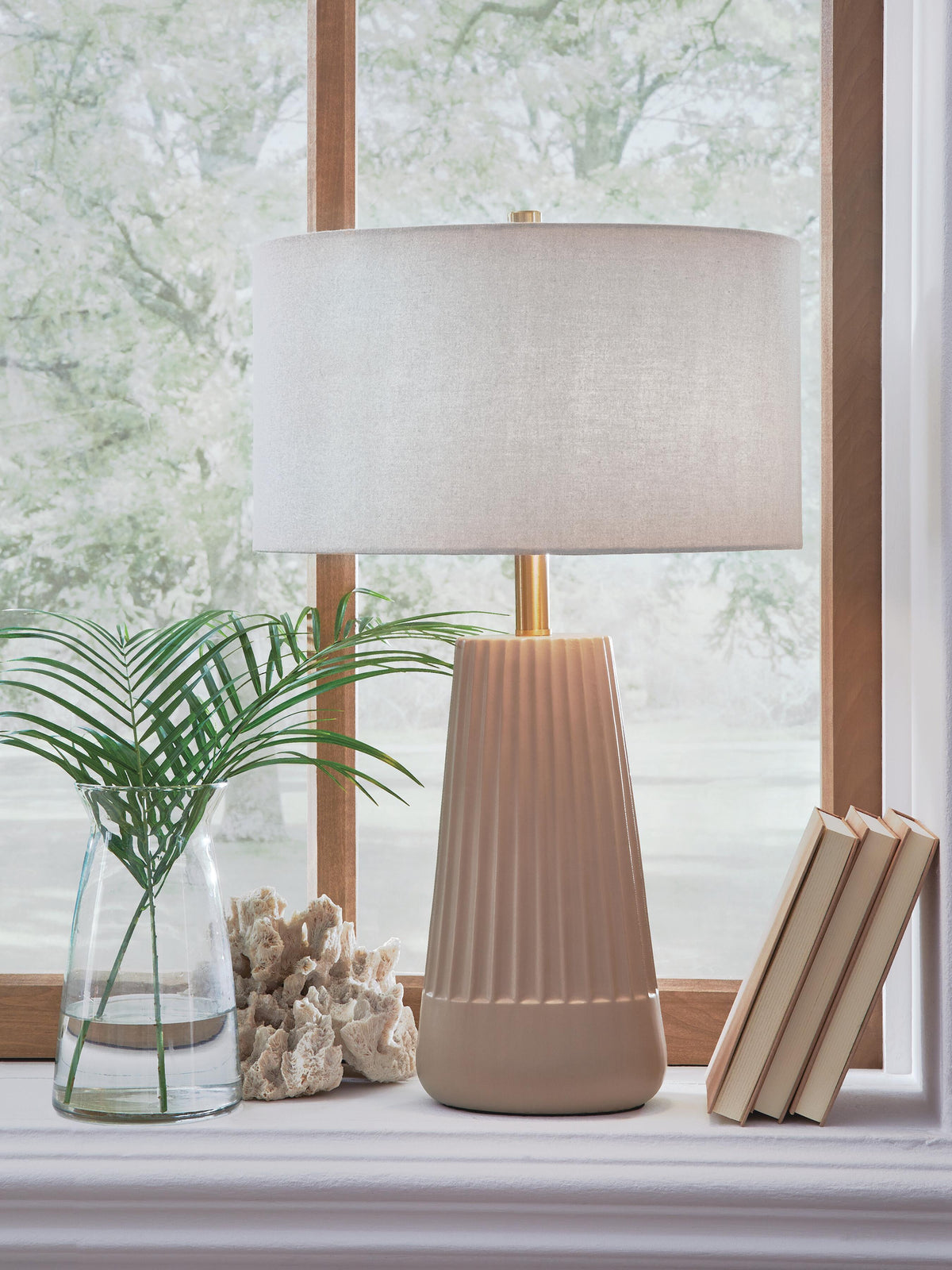 J&M Furniture - Ashley Furniture - Dellner Table Lamp - Ceramic Table Lamp (1/CN) - L100854