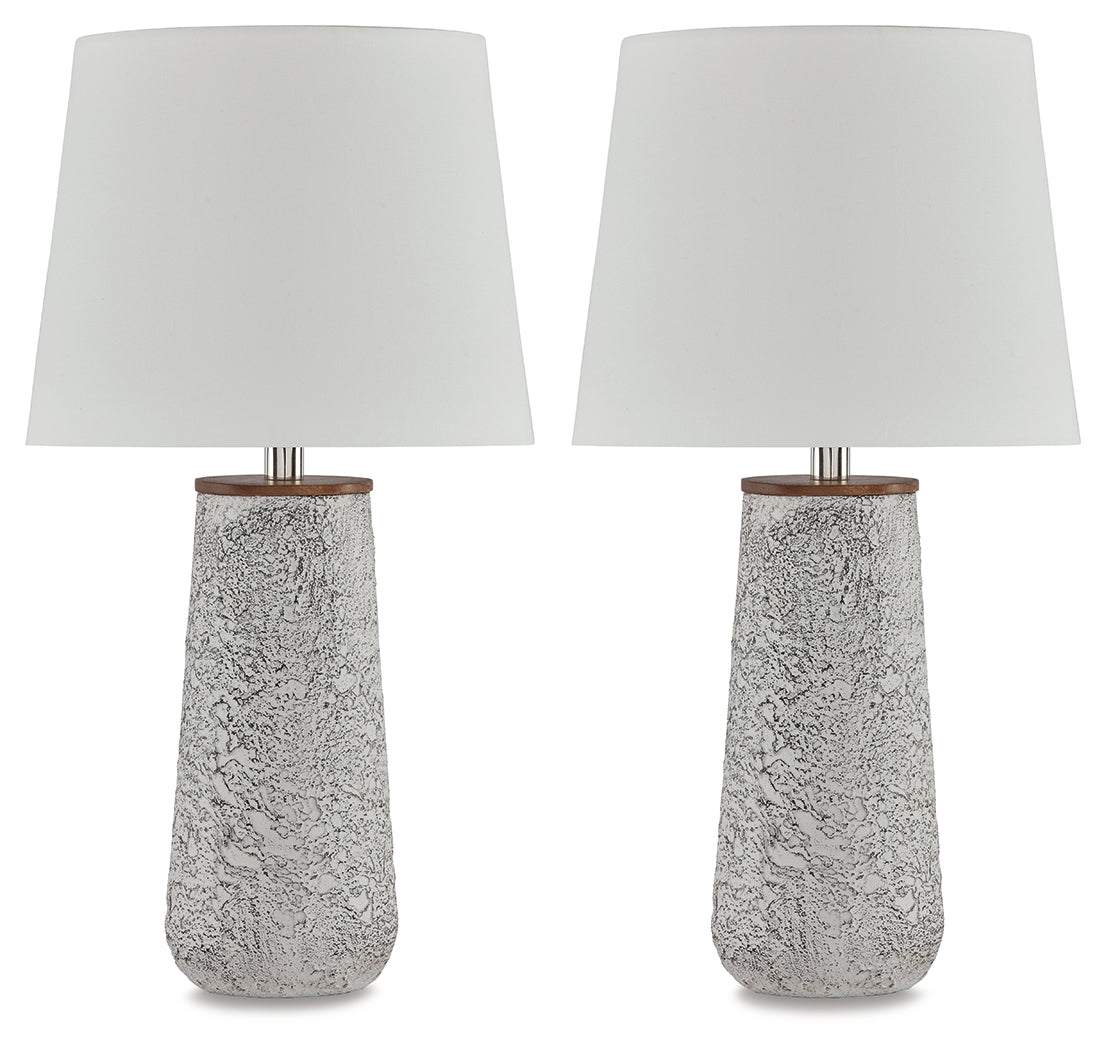 J&M Furniture - Ashley Furniture - Chaston Table Lamp (Set of 2) - Metal Table Lamp (Set of 2) / Antique White - L204464