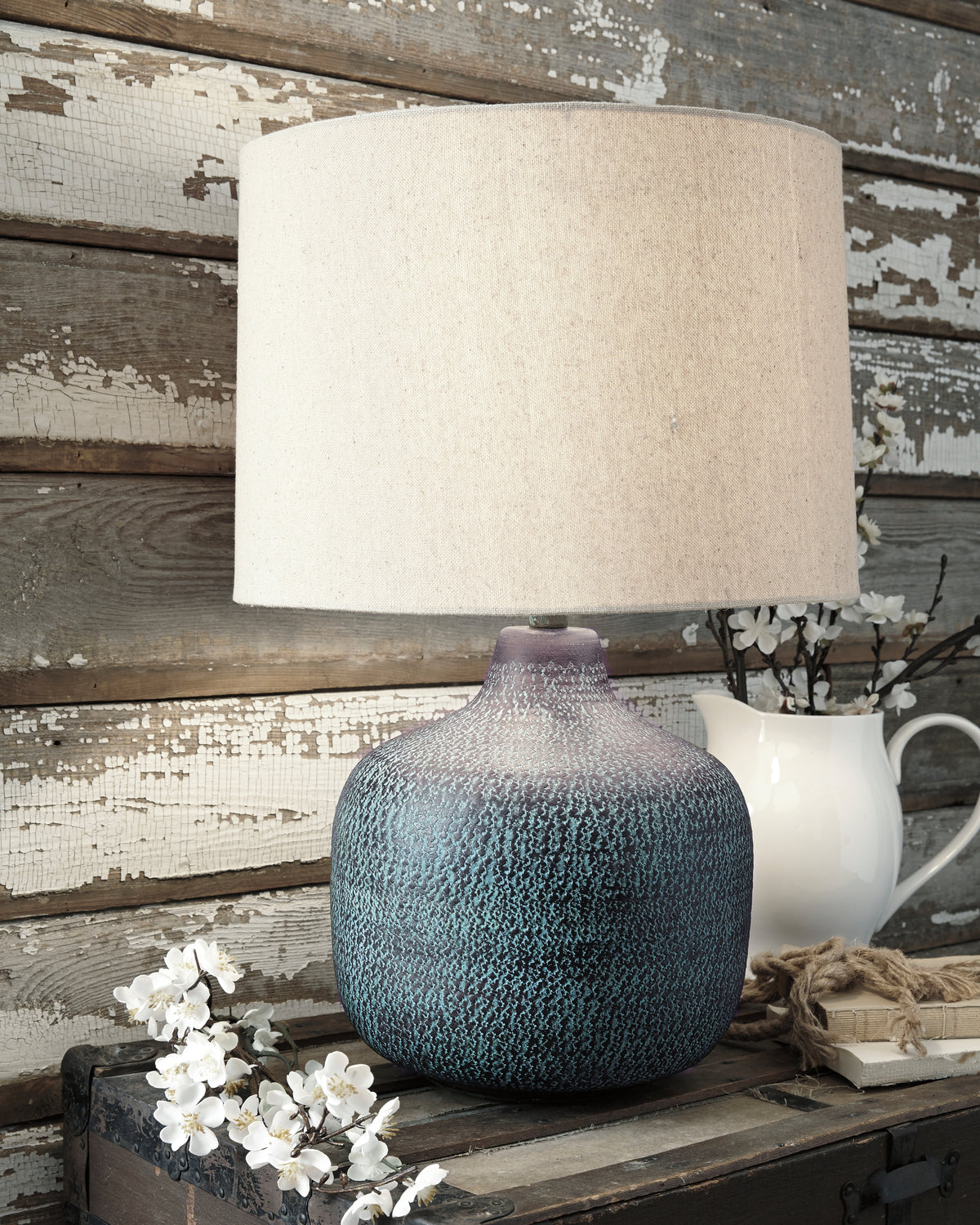 J&M Furniture - Ashley Furniture - Malthace Table Lamp (Set of 2) - Table Lamp (Set of 2) / Patina - L207304X2