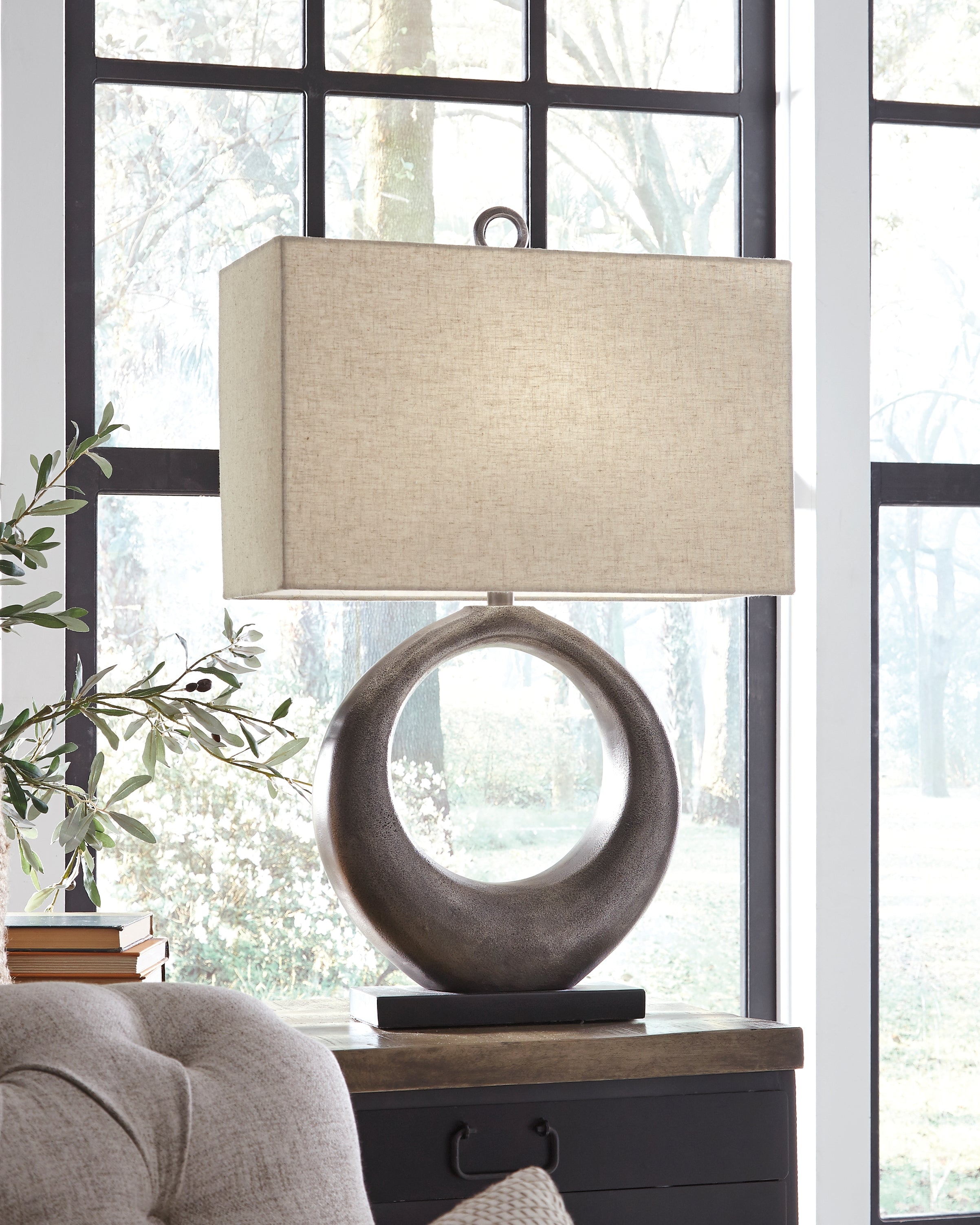J&M Furniture - Ashley Furniture - Saria Table Lamp (Set of 2) - Table Lamp (Set of 2) / Antique Silver Finish - L207394X2