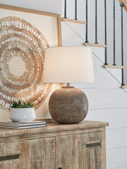 J&M Furniture - Ashley Furniture - Neavesboro 2-Piece Lamp Set - 2-Piece Lamp Set / Antique Brown/White - L207484X2