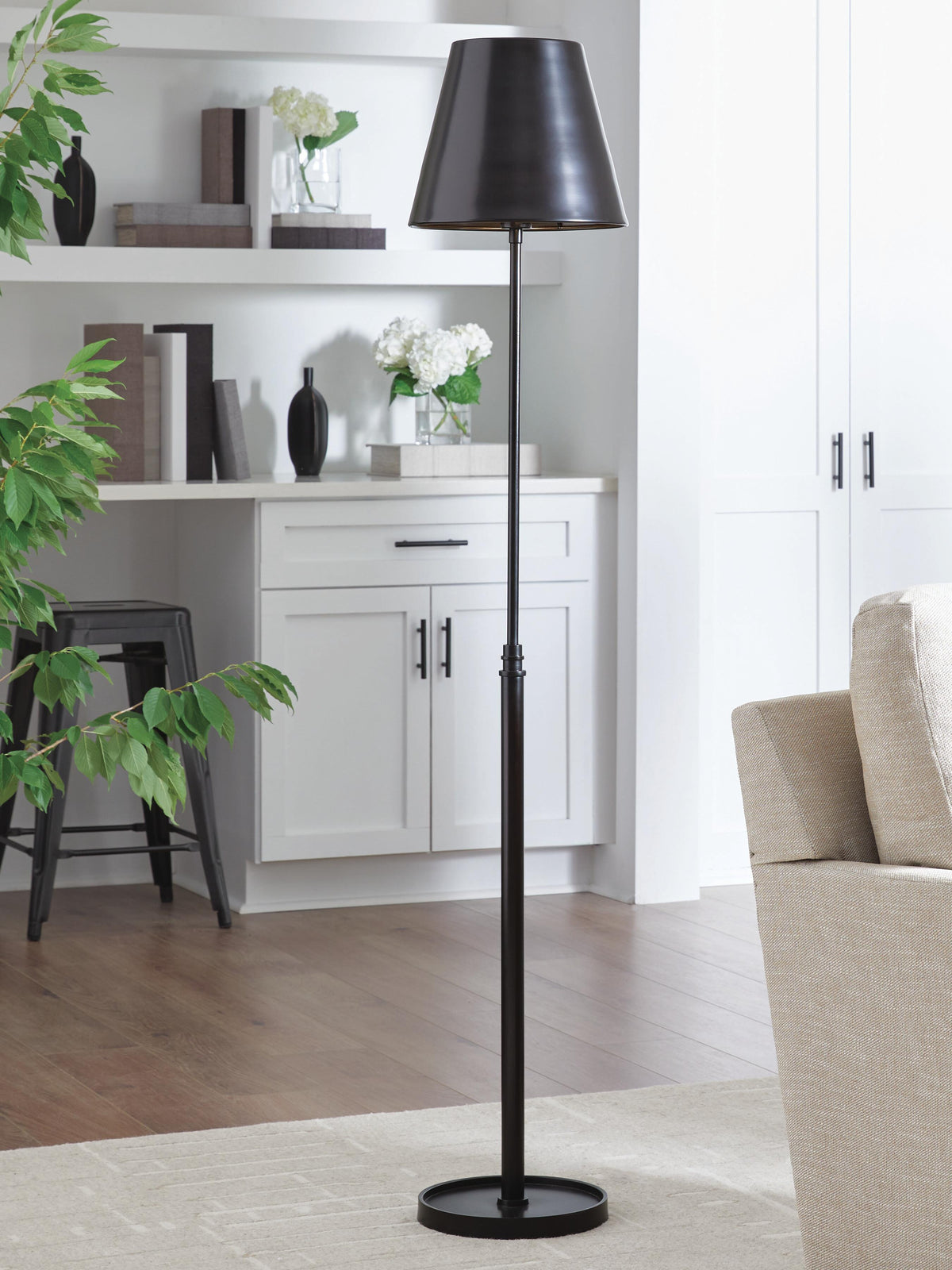J&M Furniture - Ashley Furniture - Wimner Floor Lamp - Metal Floor Lamp (1/CN) - L208461