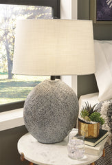 J&M Furniture - Ashley Furniture - Harif Table Lamp (Set of 2) - Table Lamp (Set of 2) / Black - L235624X2