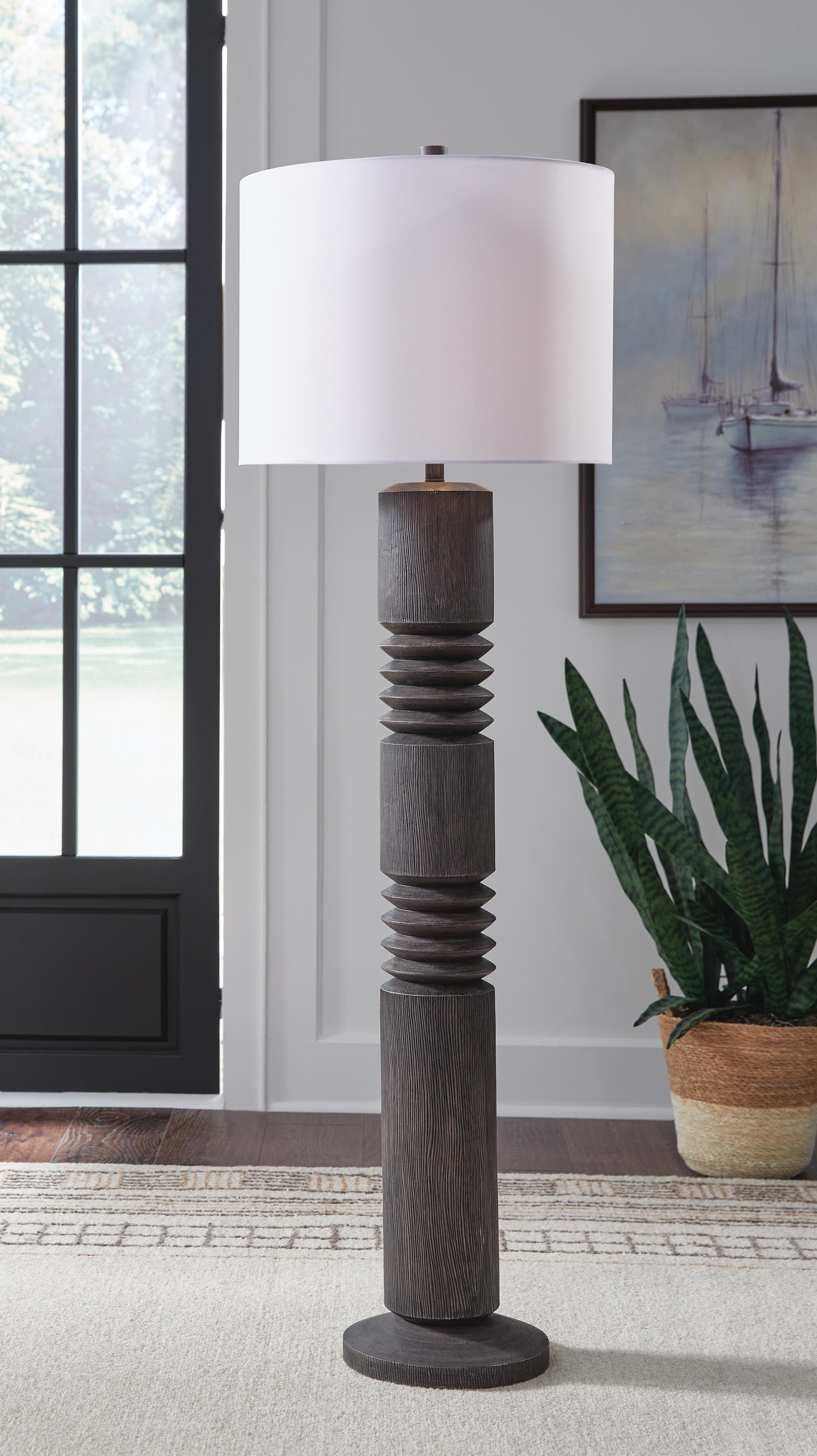 J&M Furniture - Ashley Furniture - Fainwell Floor Lamp - Poly Floor Lamp (1/CN) - L235861