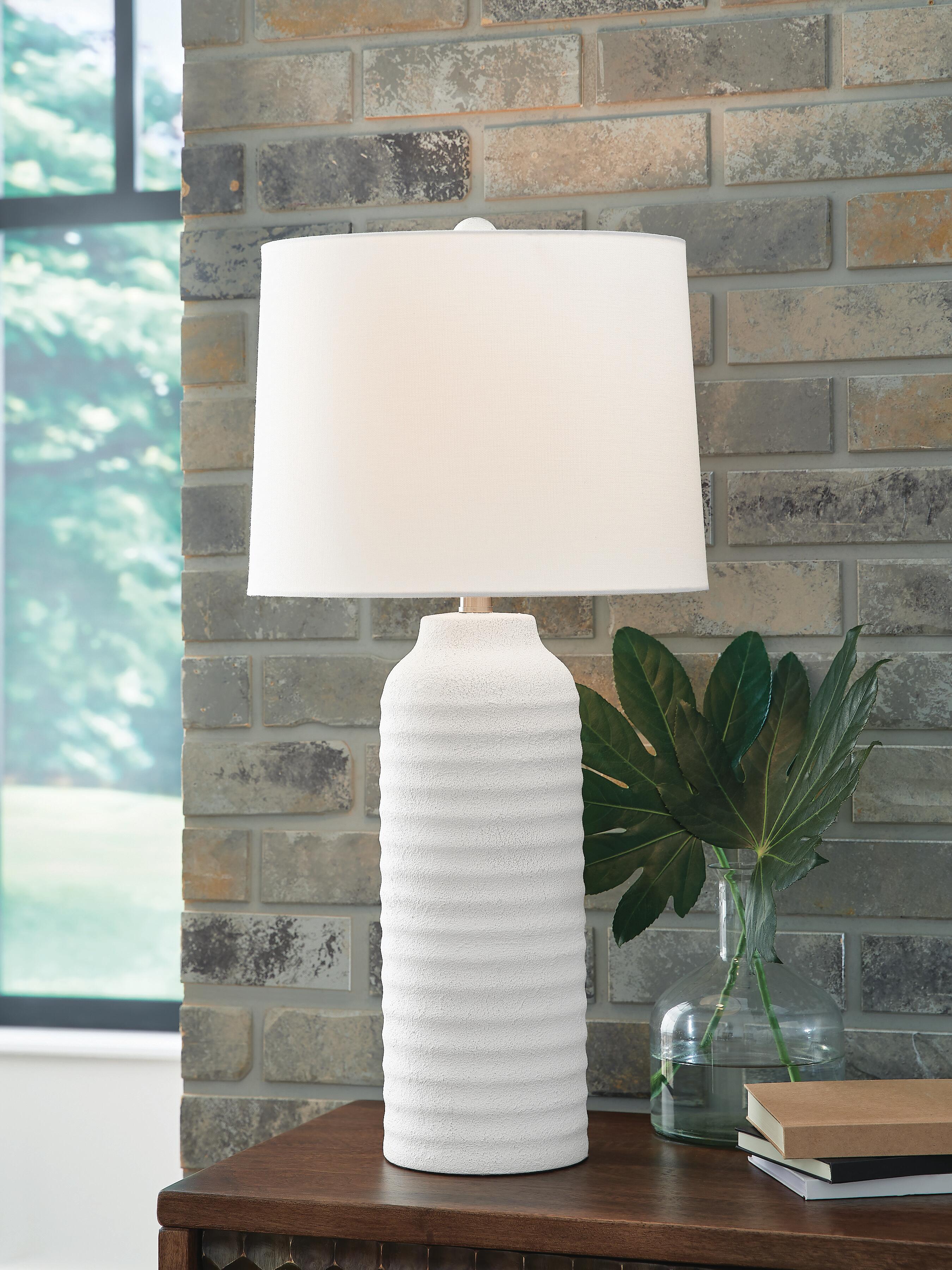 J&M Furniture - Ashley Furniture - Vauville Table Lamp (Set of 2) - Poly Table Lamp (Set of 2) - L243674
