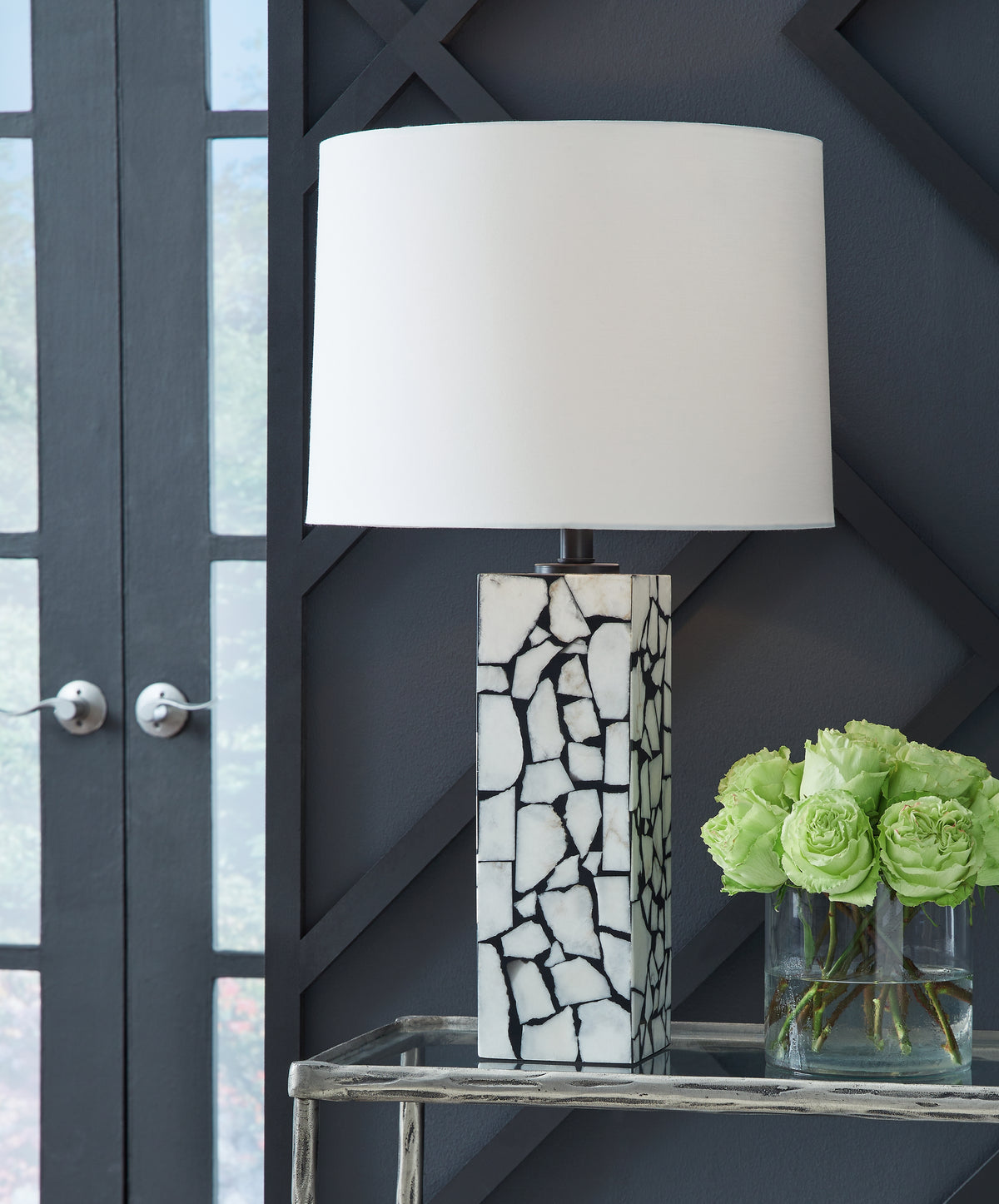J&M Furniture - Ashley Furniture - Macaria Table Lamp (Set of 2) - Table Lamp (Set of 2) / White/Black - L429044X2
