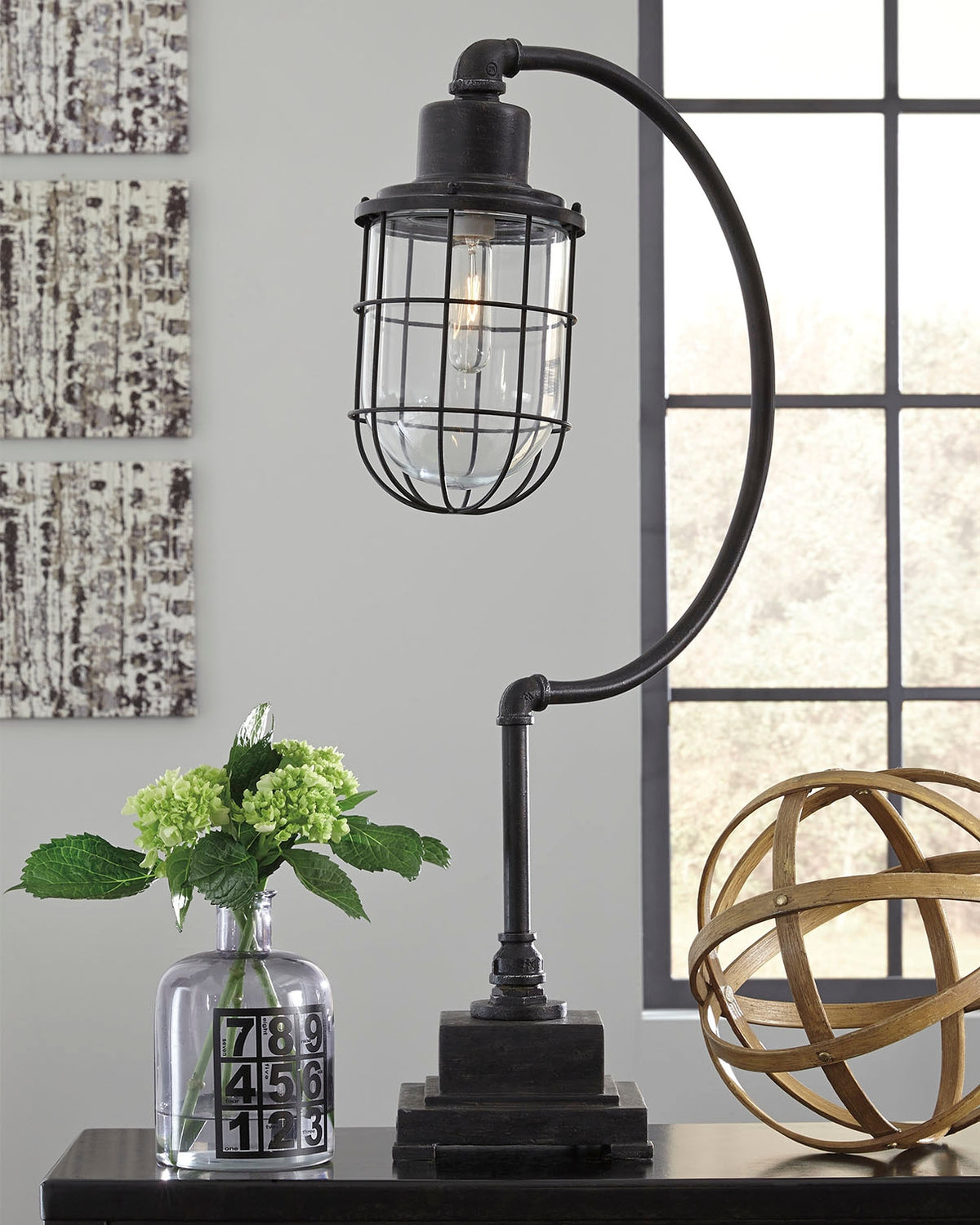 J&M Furniture - Ashley Furniture - Jae Desk Lamp - Metal Desk Lamp (1/CN) / Antique Black - L734232