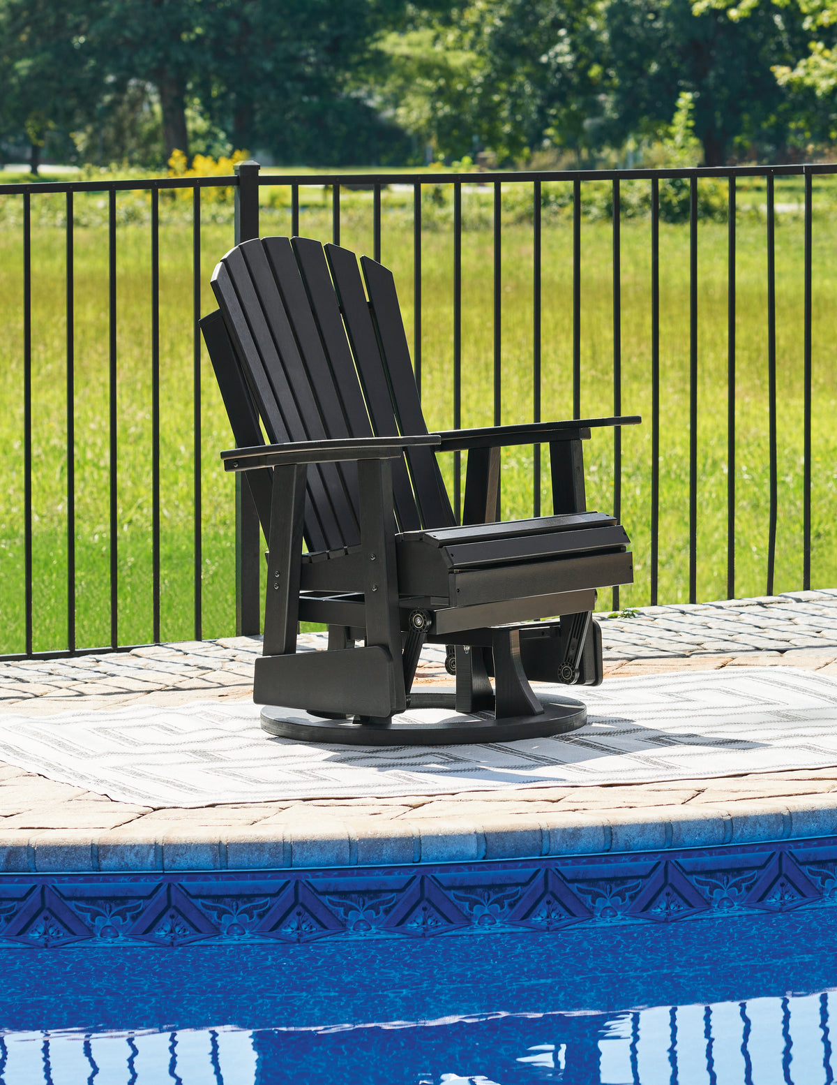 J&M Furniture - Ashley Furniture - Hyland wave Outdoor Swivel Glider Chair - Swivel Glider Chair / Driftwood - P114-820