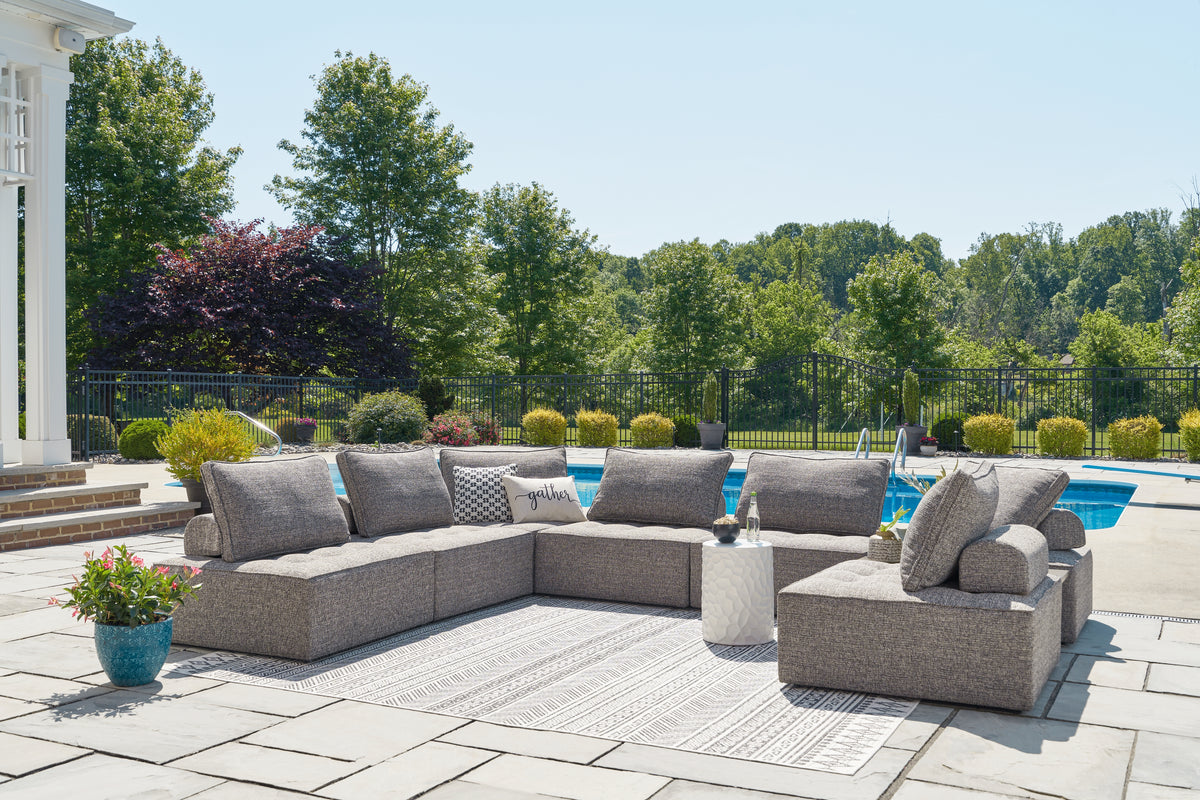 J&M Furniture - Ashley Furniture - Bree Zee 8-Piece Outdoor Sectional - 8-Piece Outdoor Sectional / Brown - P160P6