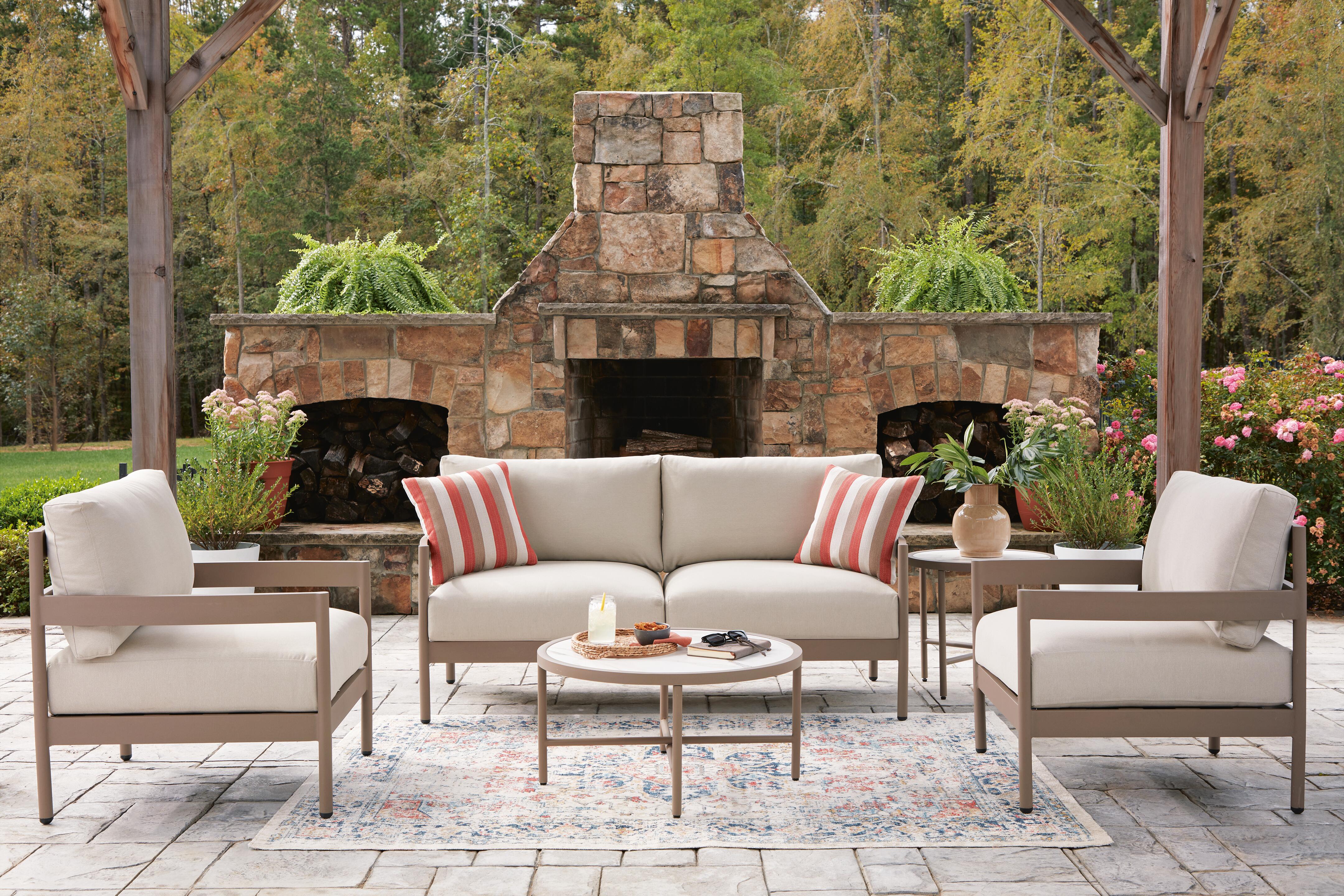 J&M Furniture - Ashley Furniture - Bluff Trail Outdoor Love/Chairs/Tables Set (Set of 5) - Love/Chairs/Tables Set (5/CN) - PCP383-080