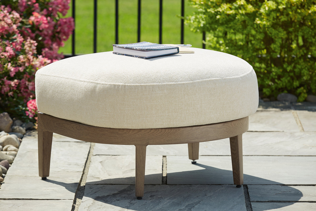 J&M Furniture - Ashley Furniture - Serene Bay Outdoor Ottoman with Cushion - Ottoman with Cushion / Dark Brown/White - P671-814