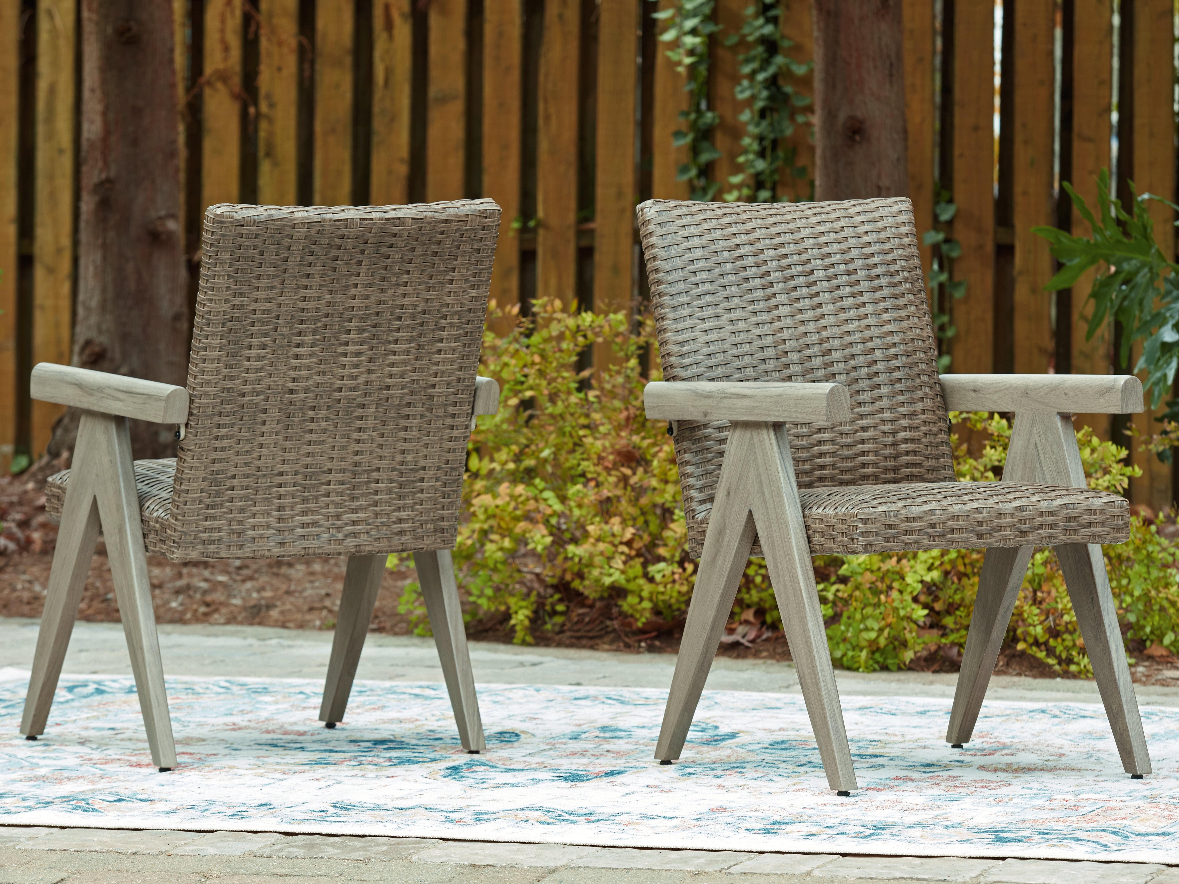J&M Furniture - Ashley Furniture - Cliff Trails Outdoor Arm Chair (Set of 2) - Arm Chair (Set of 2) / Beige - PCP690-601A
